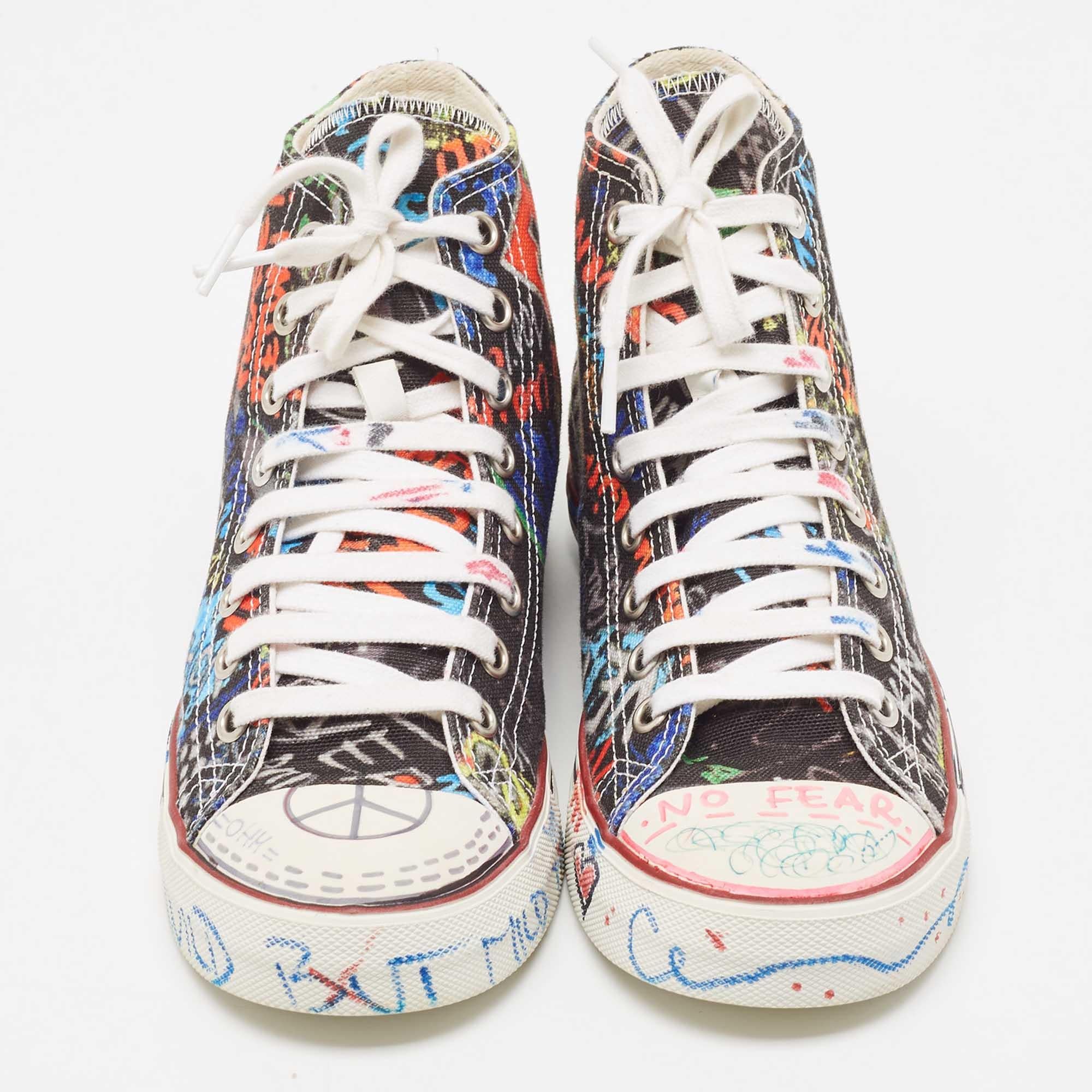 Vetements Multicolor Graffiti Canvas High Top Sneakers Size 39 For Sale 3
