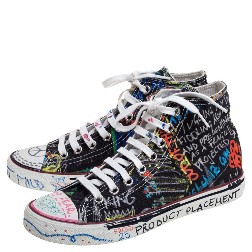Vetements Multicolor Top High Graffiti Sneakers Size 39 In New Condition In Dubai, Al Qouz 2