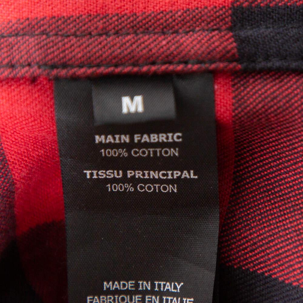 Vetements Rot-schwarz karierter Flannel-Gürtel mit Gürtel, M im Zustand „Gut“ im Angebot in Dubai, Al Qouz 2