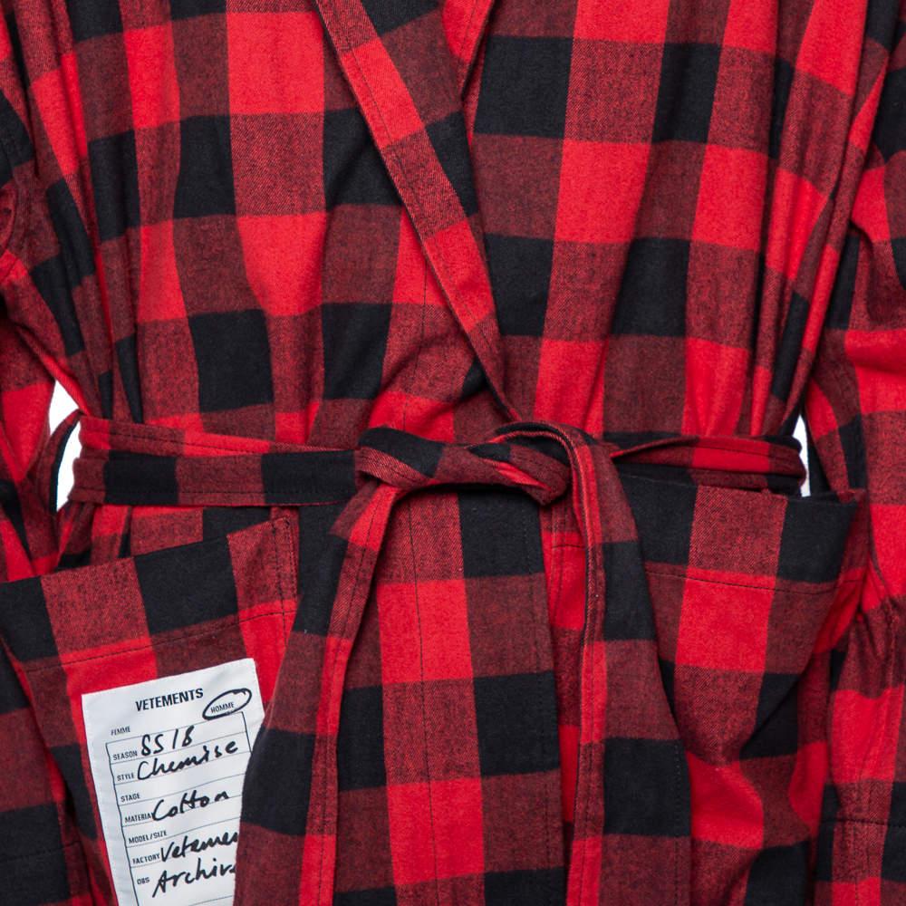 Men's Vetements Red & Black Plaided Flannel Belted Robe M For Sale