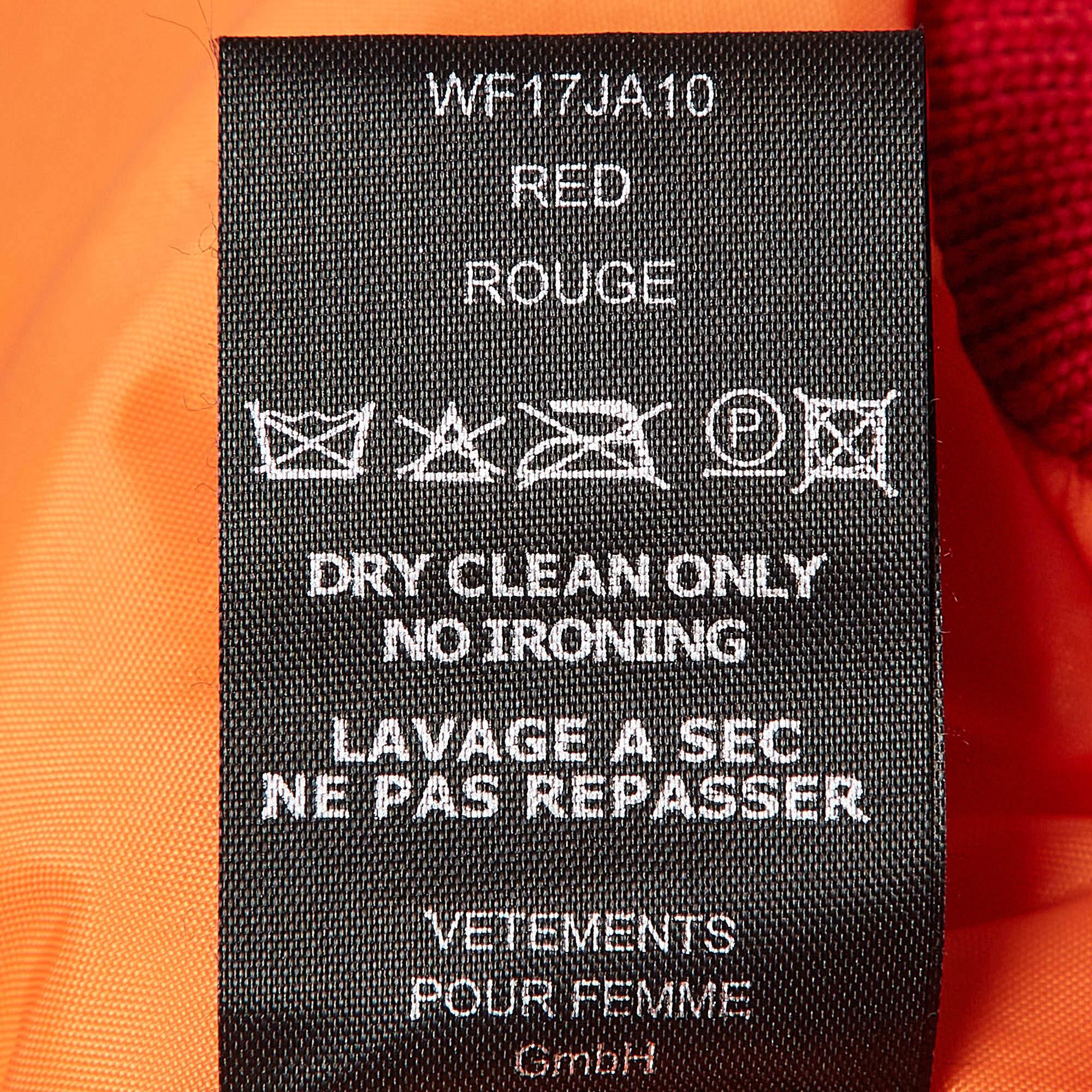 Vetements Rot Synthetische Zip-Up Pufferjacke mit Kapuze mit Reißverschluss M im Angebot 3