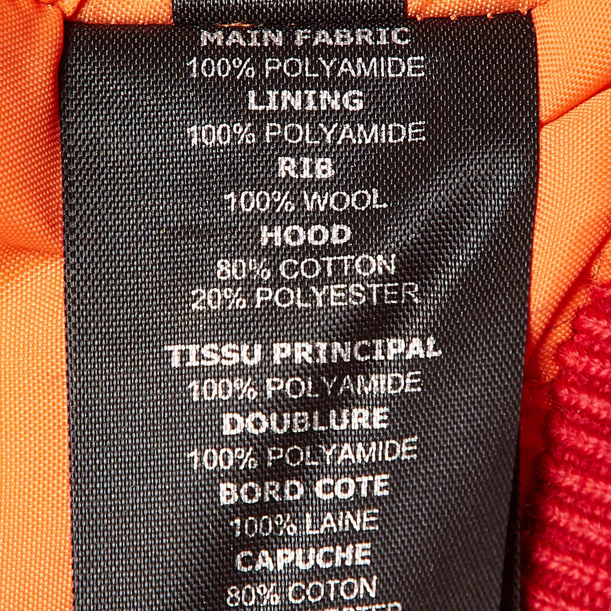 Vetements Rot Synthetische Zip-Up Pufferjacke mit Kapuze mit Reißverschluss M im Angebot 4