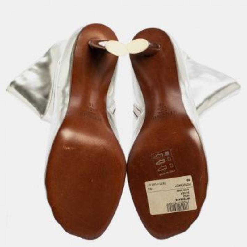Vetements - Bottines en cuir argenté, taille 39 en vente 3