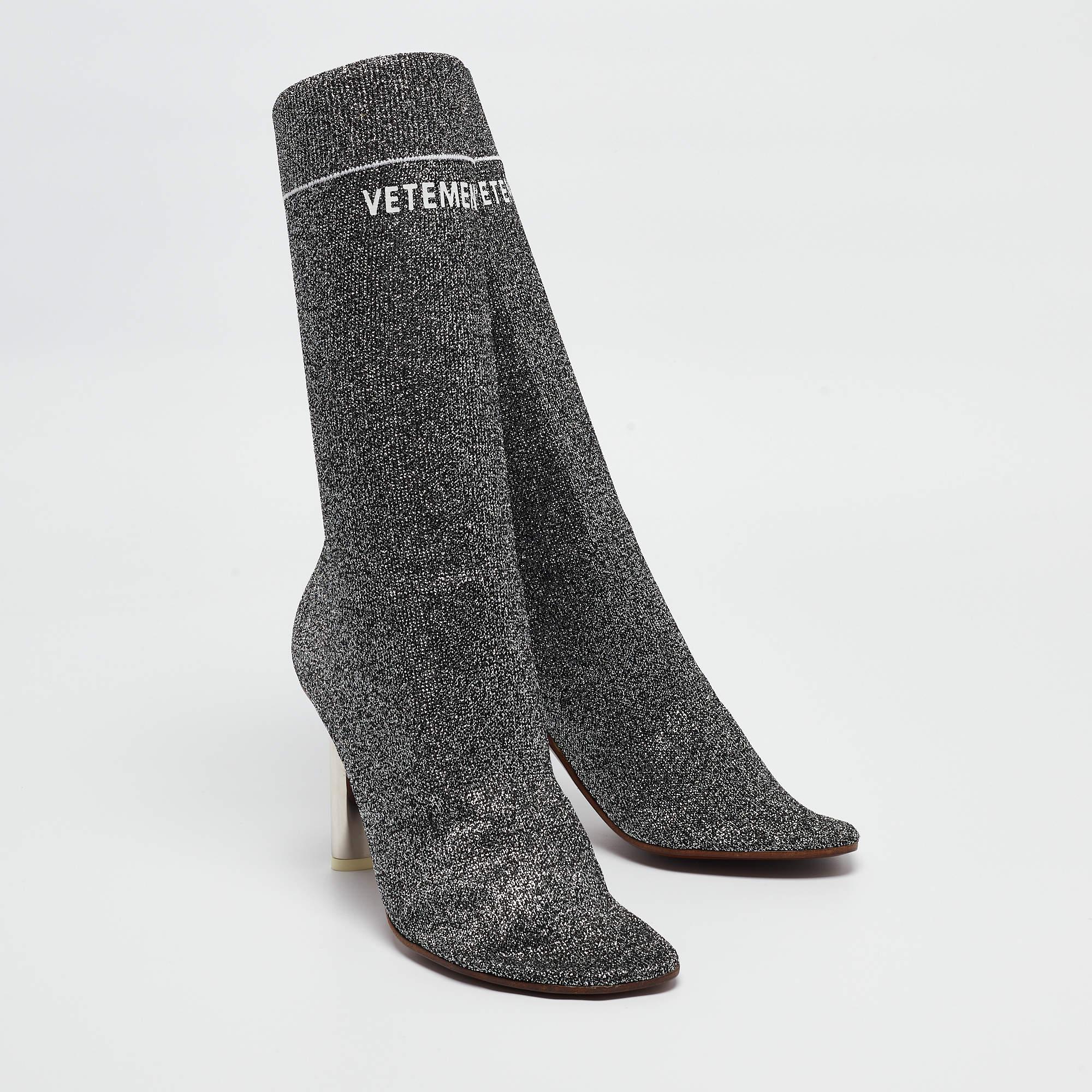 Vetements Silver Lurex Fabric Sock Ankle Boots Size 39 In Excellent Condition For Sale In Dubai, Al Qouz 2
