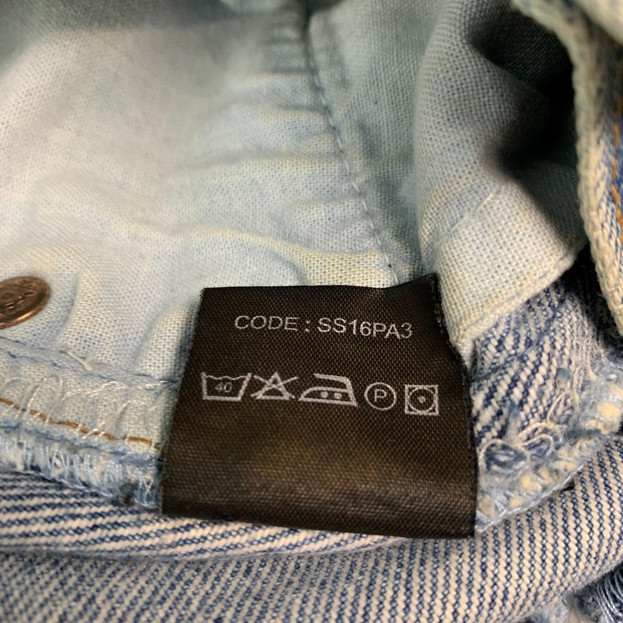 VETEMENTS Size 30 Blue Distressed Cotton Button Fly Jeans For Sale 3