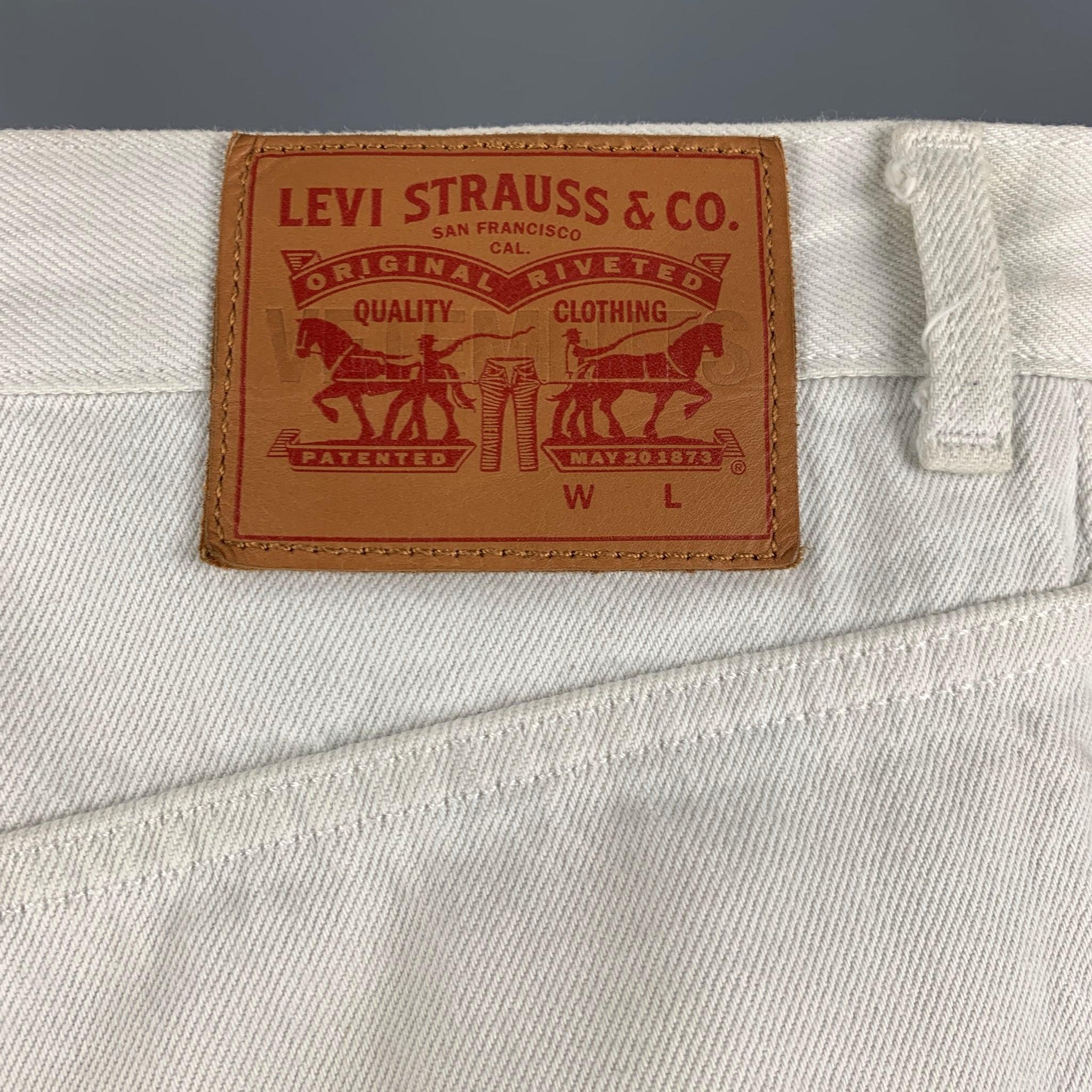 Beige VETEMENTS Size 32 White Light Blue Cotton Button Fly Jeans For Sale