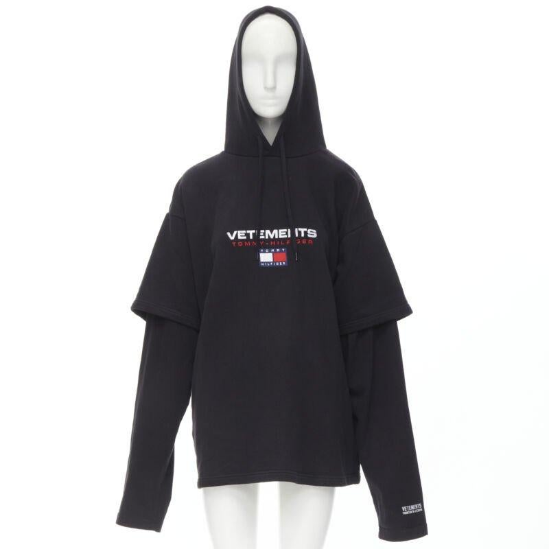 Black VETEMENTS TOMMY HILFIGER Demna 2018 black double sleeve oversized hoodie XS For Sale