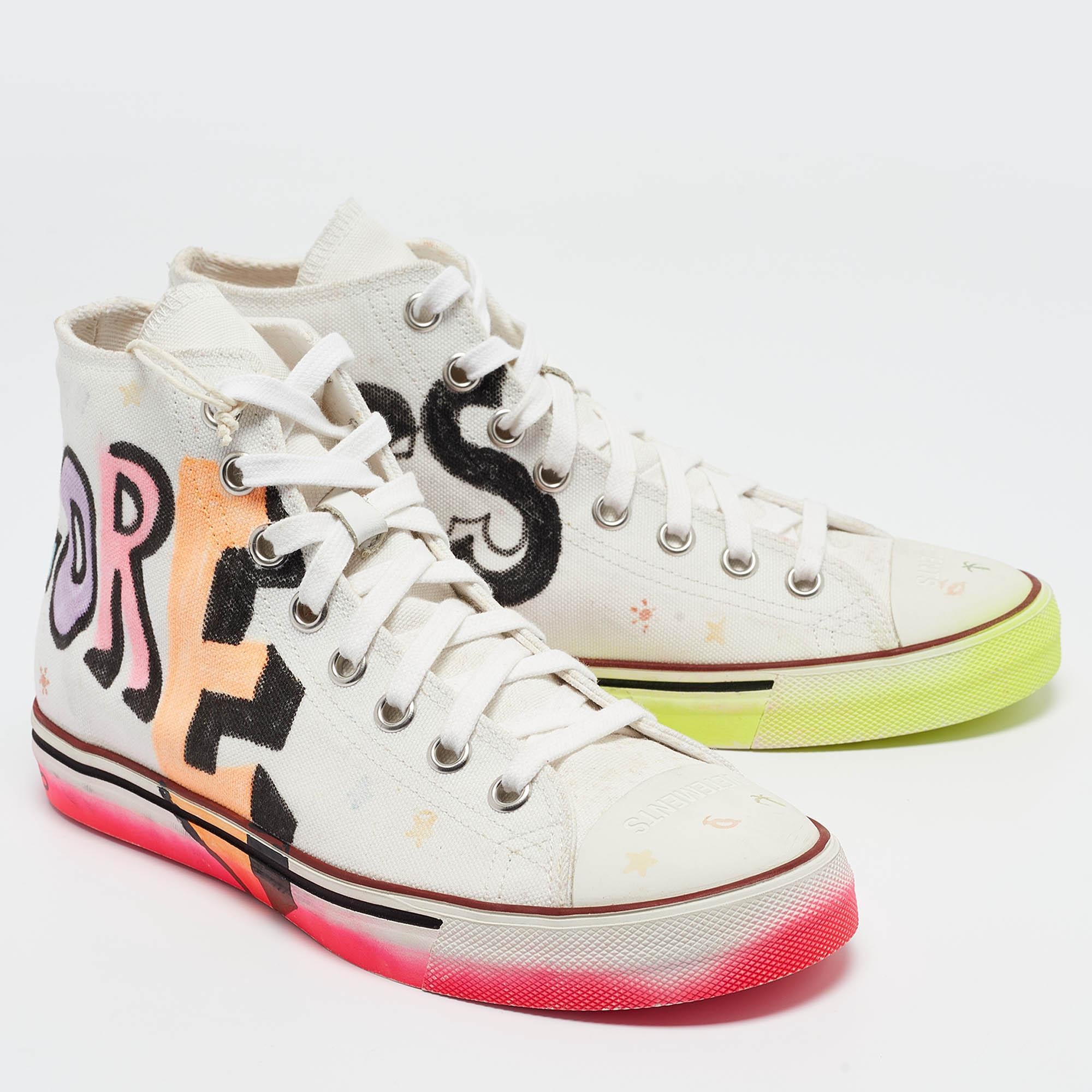 Women's Vetements White Canvas Printed Hard Core Happiness High Top Sneakers Size 39 For Sale