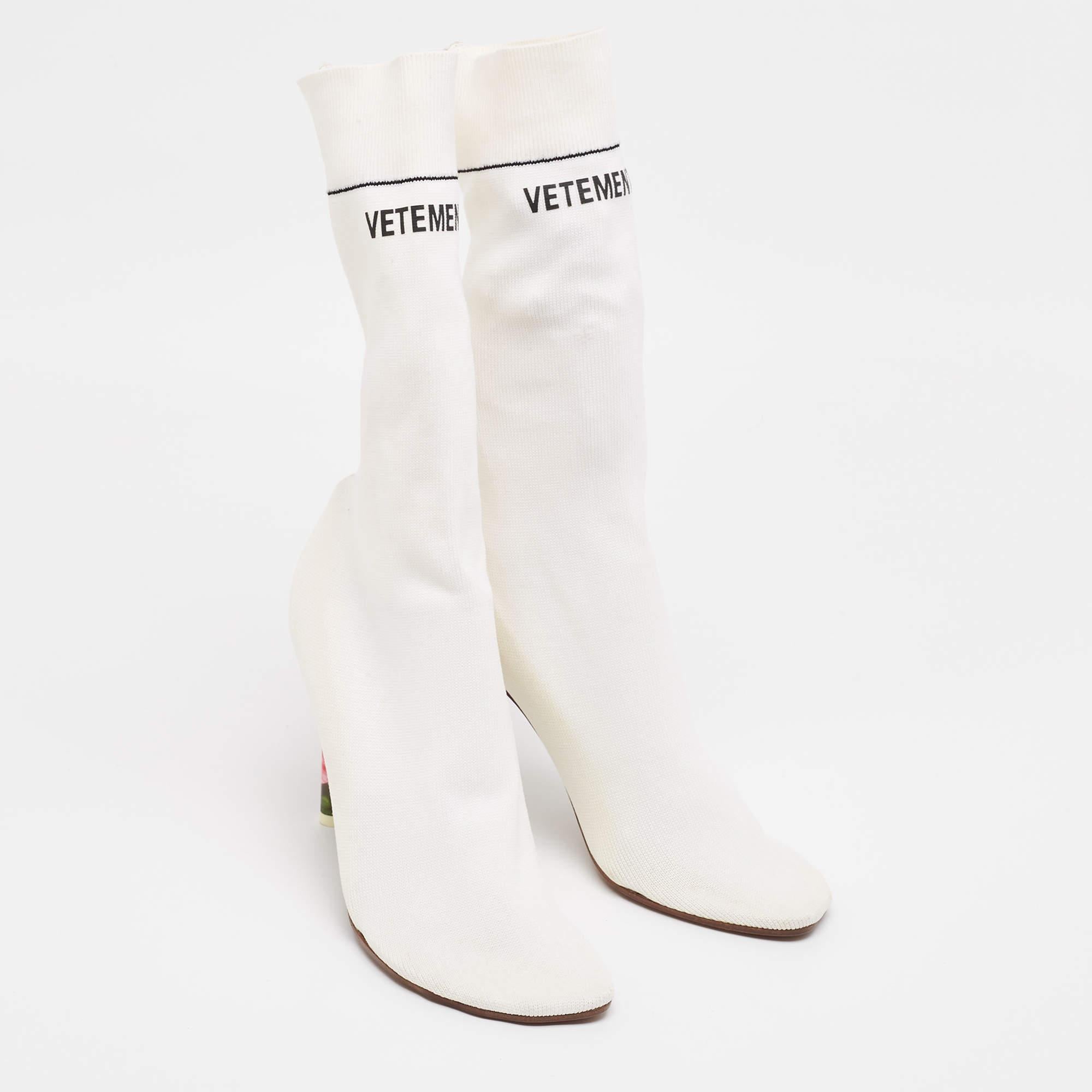 Vetements White Knit Fabric Sock Boots Size 39 In Excellent Condition For Sale In Dubai, Al Qouz 2