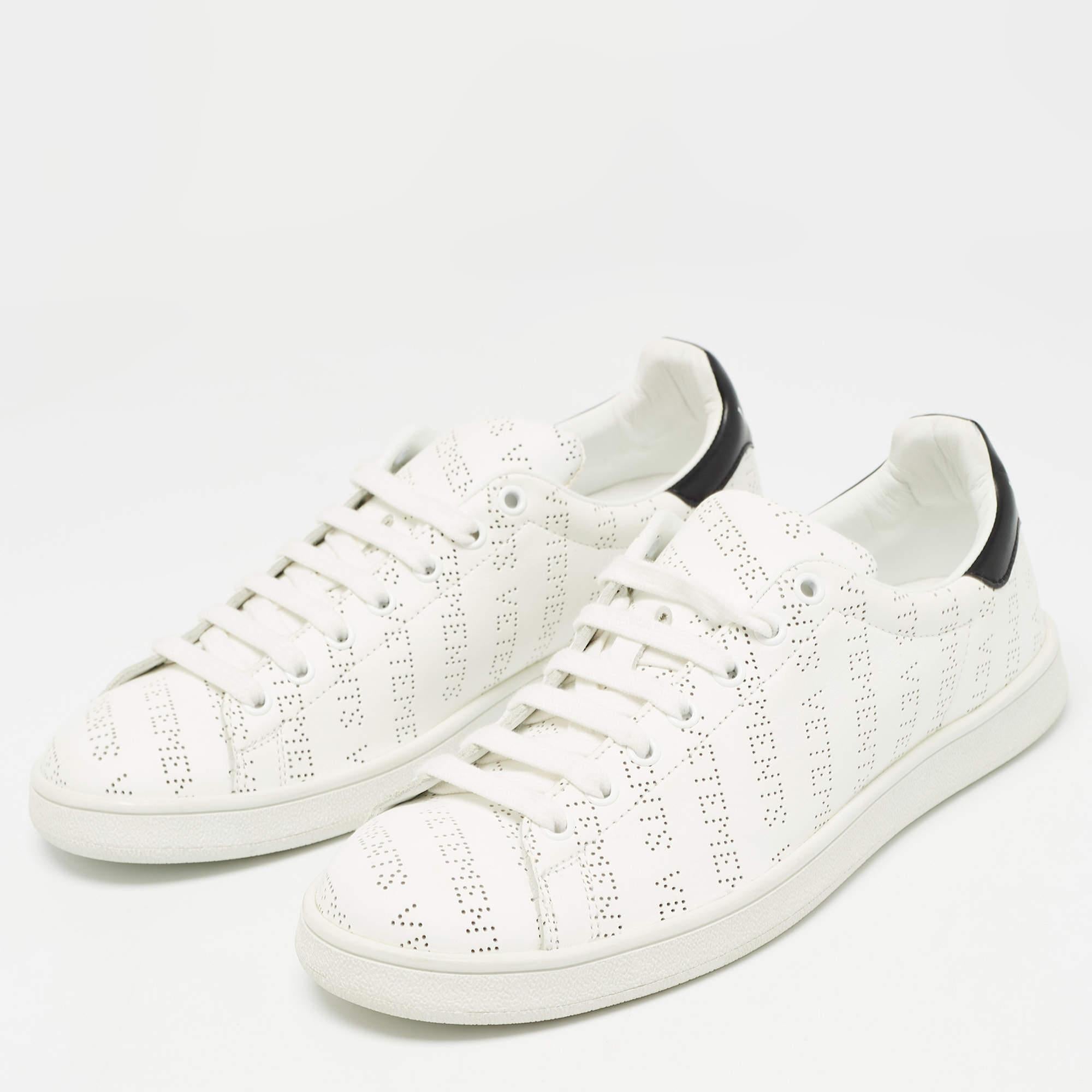 Give your outfit a chic update with this pair of designer sneakers. The creation is sewn perfectly to help you make a statement in them for a long time.