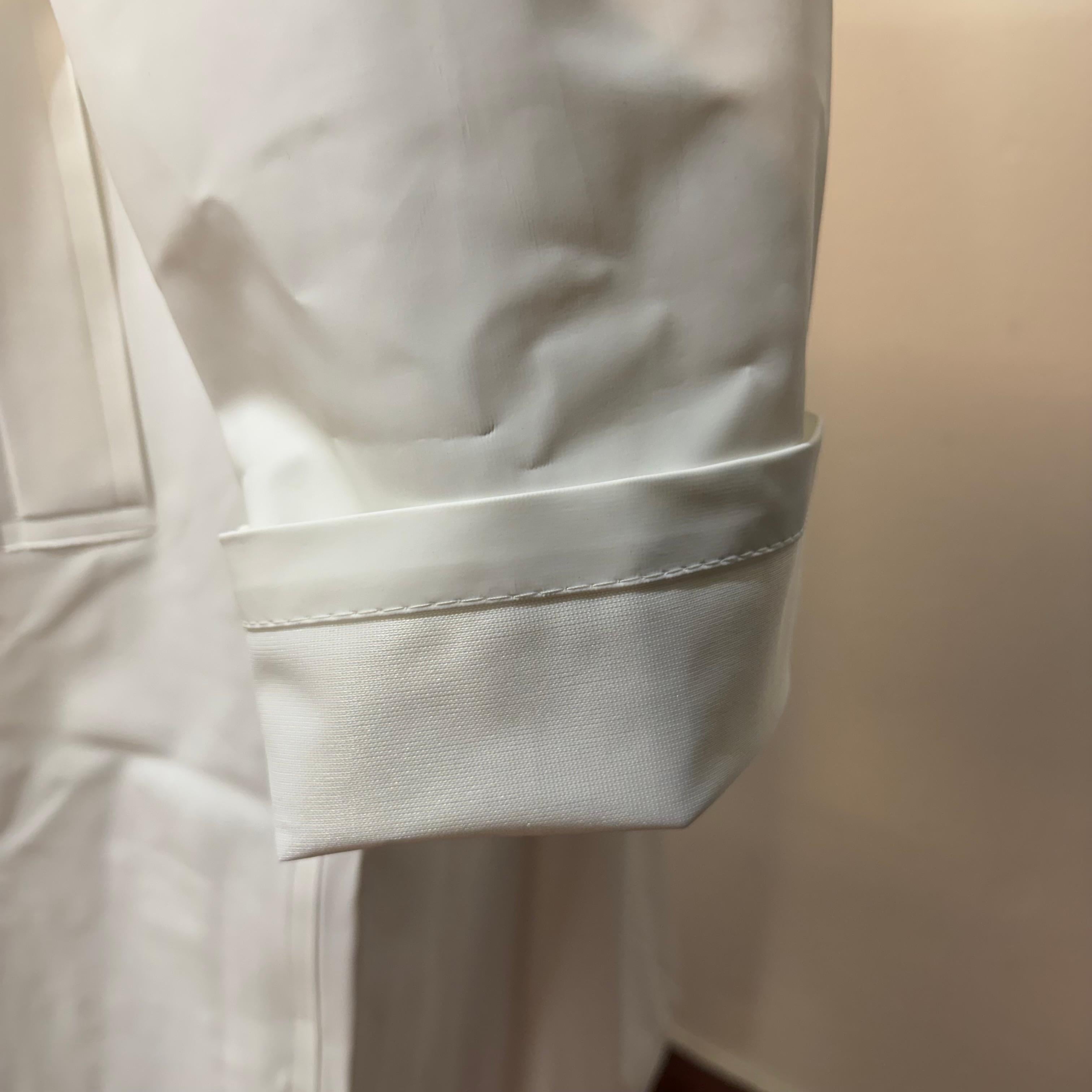 Vetements Weißer Gummimantel einzigartige Größe Damen im Angebot