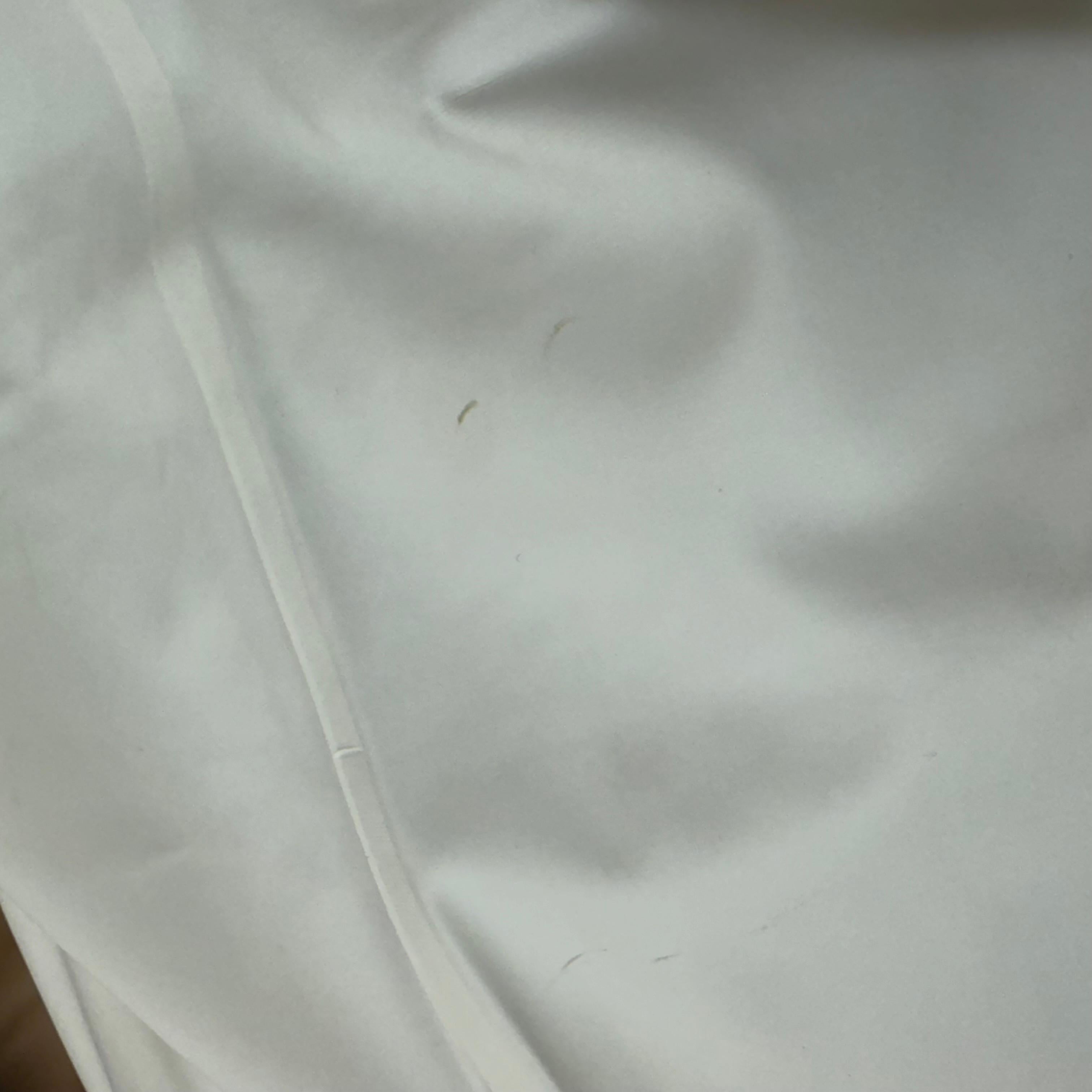 Vetements Weißer Gummimantel einzigartige Größe im Angebot 3