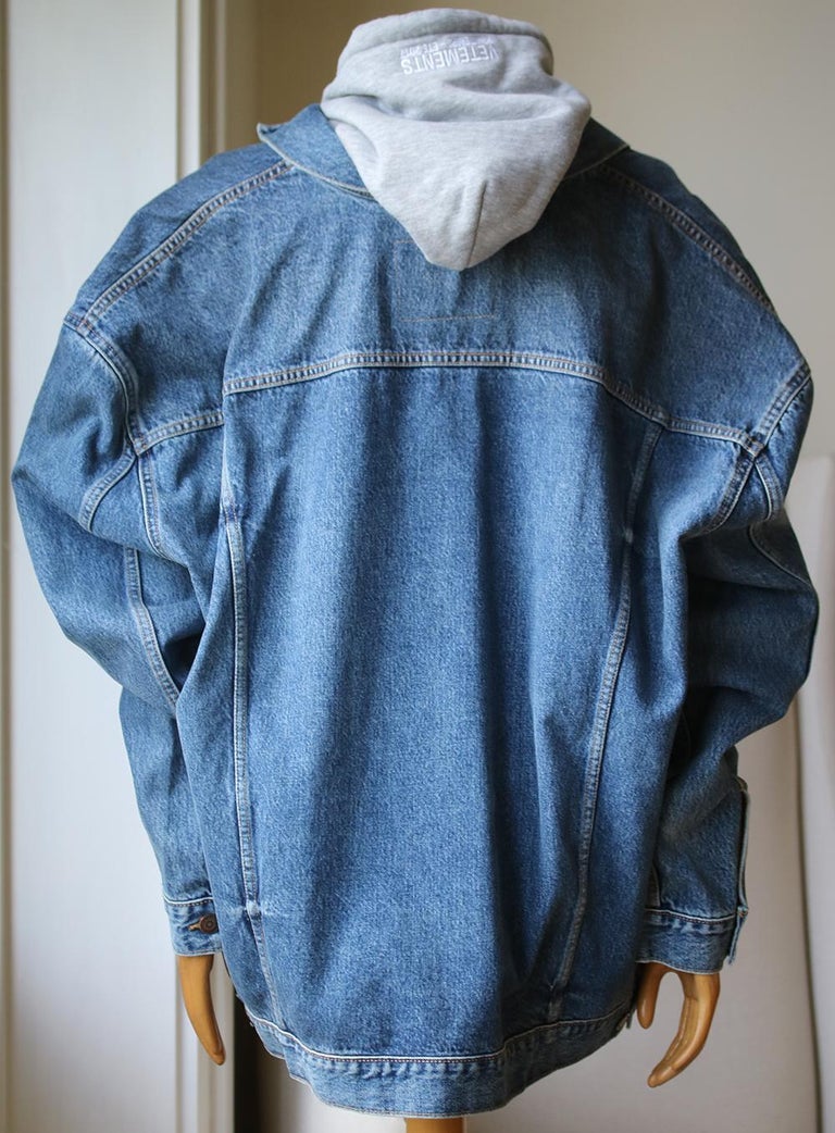 Vetements X Levi's Oversized Denim Hooded Jacket at 1stDibs | vetements  levi's jacket, vetements levis jacket, levi's x vetements jacket