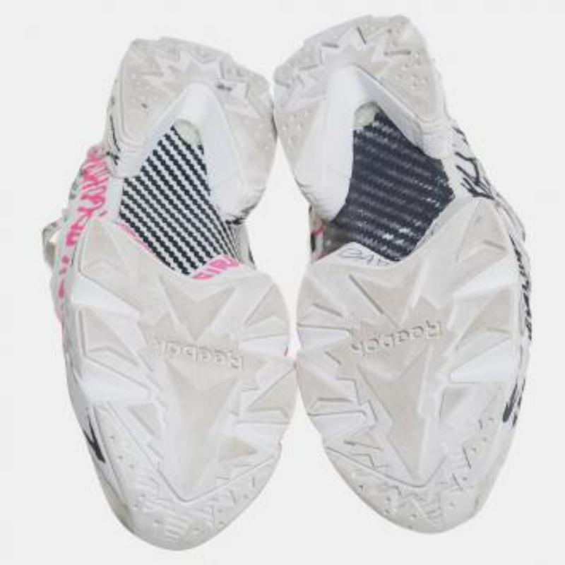 Vetements x Reebok Print Fabric And Mesh Instapump Fury Low Top Sneakers Size 39 In Good Condition For Sale In Dubai, Al Qouz 2