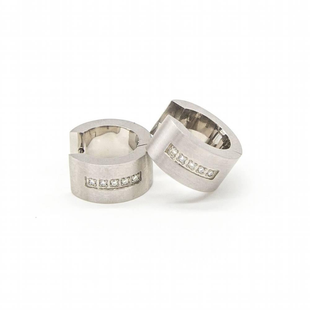 Brilliant Cut VETO Earrings with 0.10ct Diamonds For Sale