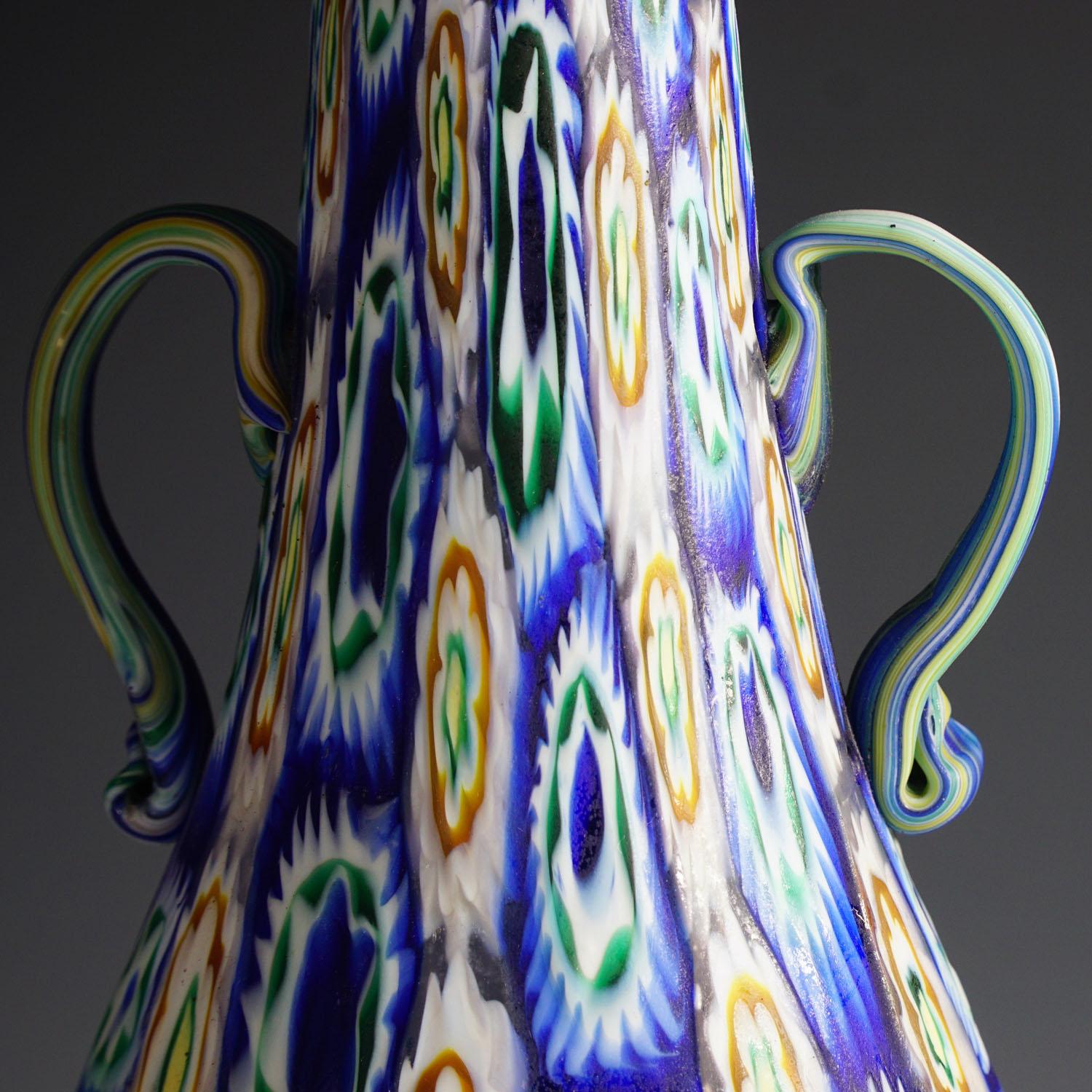 Italiano Vaso Millefiori Murrine Vetreria Fratelli Toso, Murano Inizio Novecento in vendita