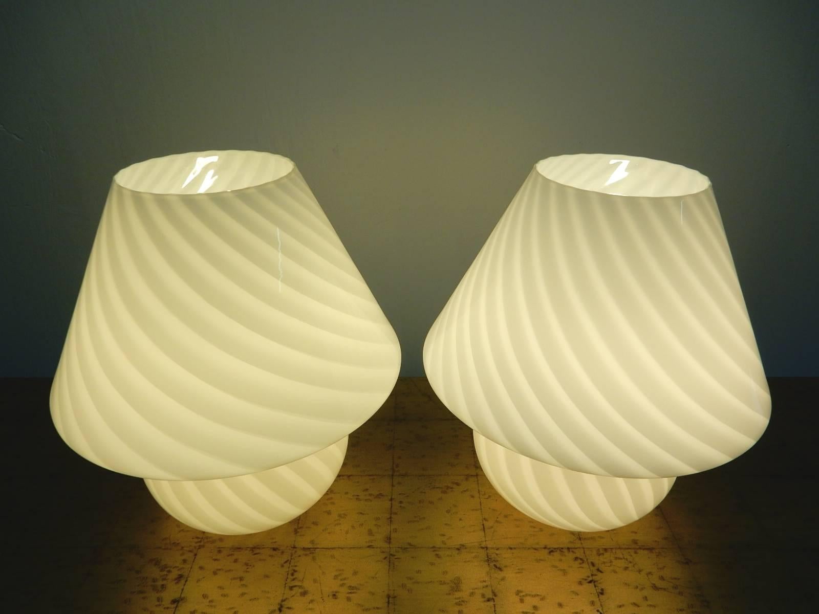Mid-Century Modern Pair of Vetri d'Arte Murano Italian Art Glass Mushroom Lamps