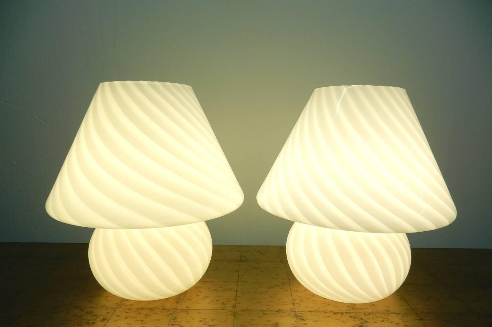 Late 20th Century Pair of Vetri d'Arte Murano Italian Art Glass Mushroom Lamps