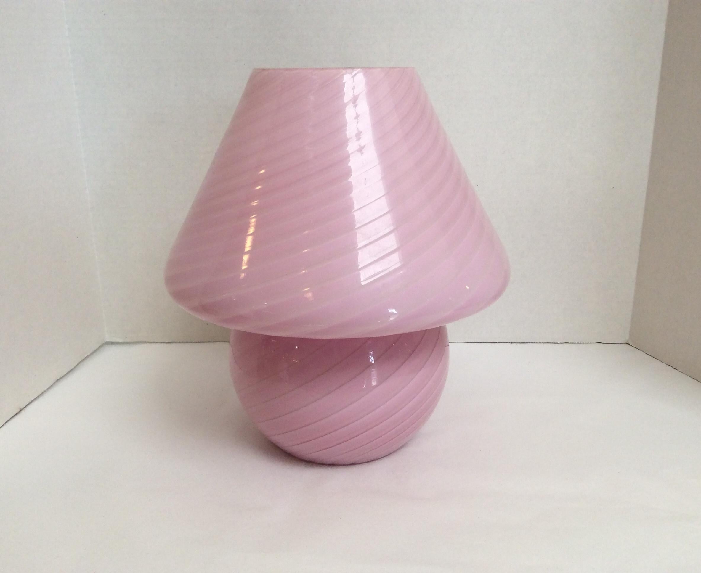 Vetri Murano Glass Mushroom Table Lamp, Pink Swirl Design, Mid-Century Modern 4