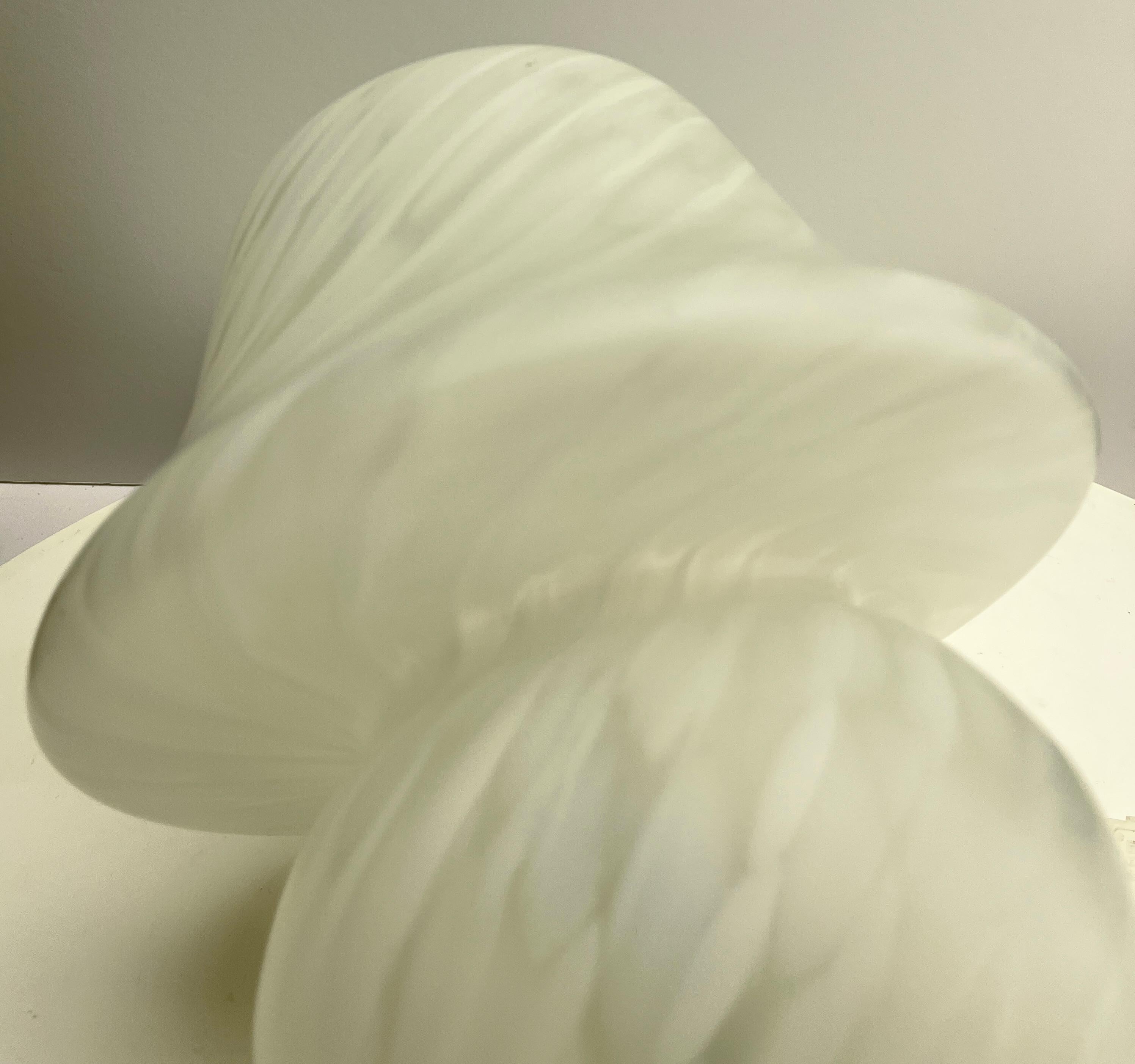 Hand-Crafted Vetri Murano Table Lamp With blown glass and Swirl Pattern For Sale
