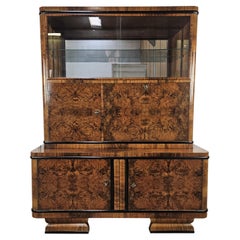 Österreichische Art Deco Vitrine in Feder und Nussbaumwurzel von 1940