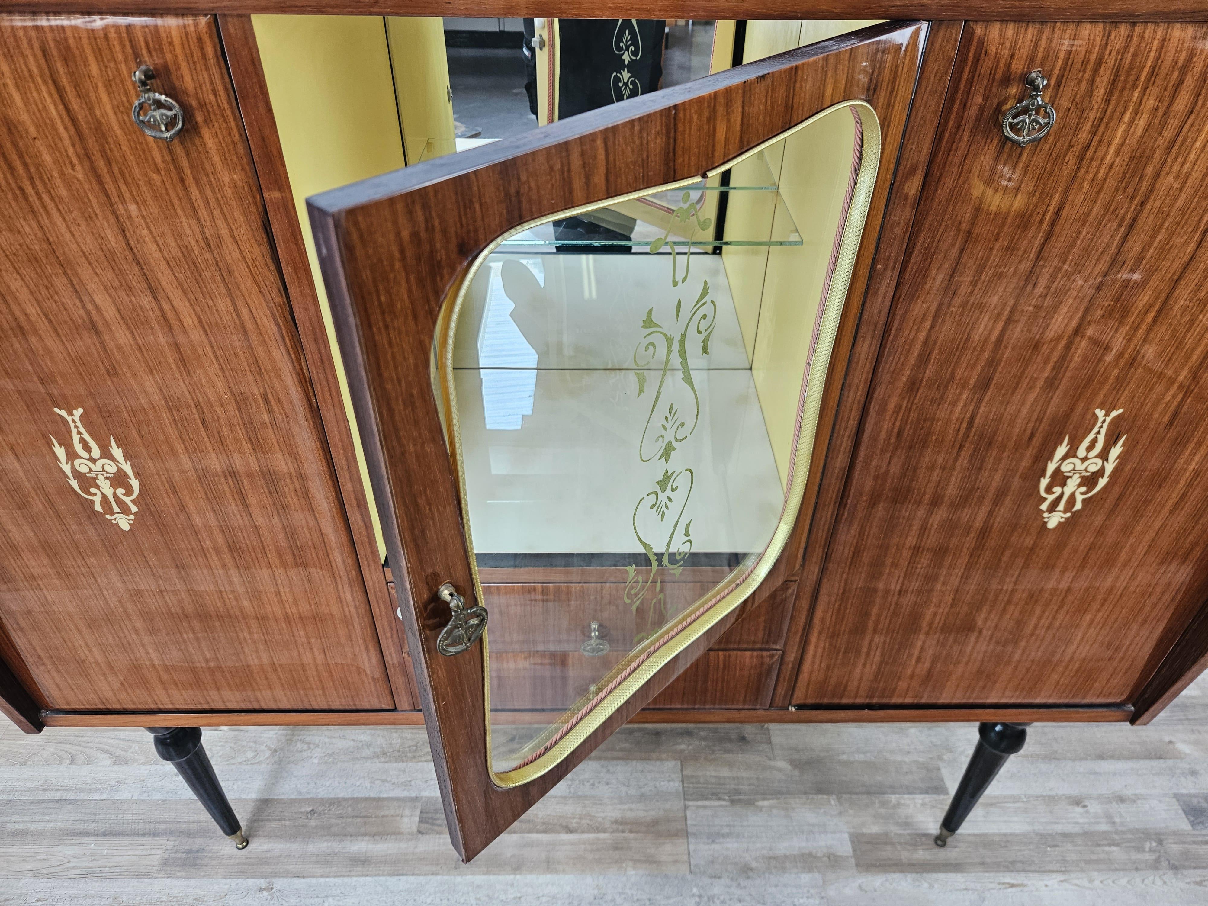 Italian Mid Century mahogany-covered display case with glass top 1960s For Sale 8