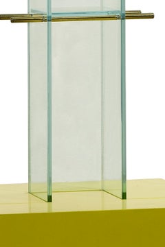 Vetrinetta in cristallo Padma disegnata da Ettore Sottsass per Memphis, 2000.