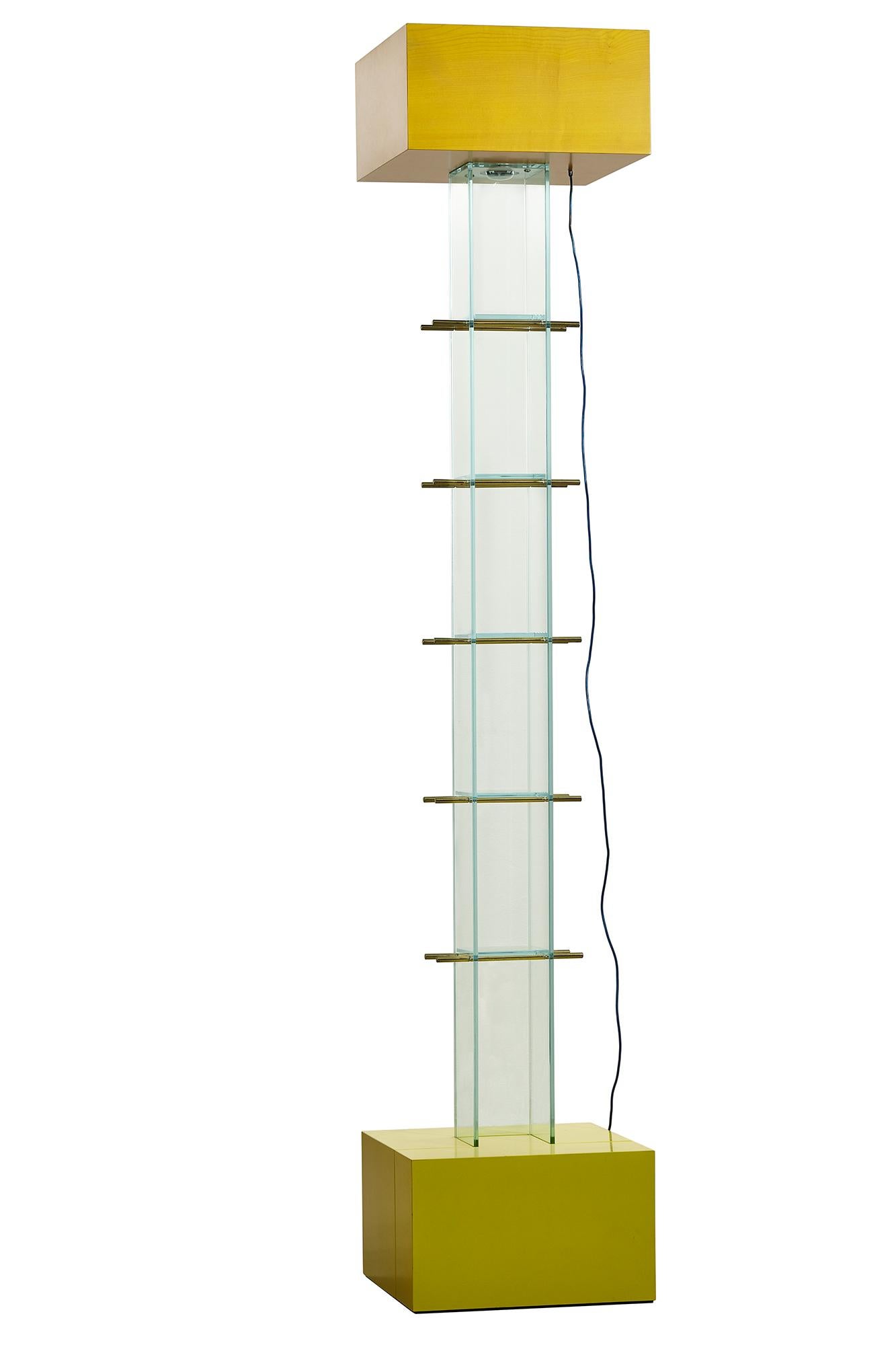 Italian Vetrinetta in cristallo Padma disegnata da Ettore Sottsass per Memphis, 2000. in vendita