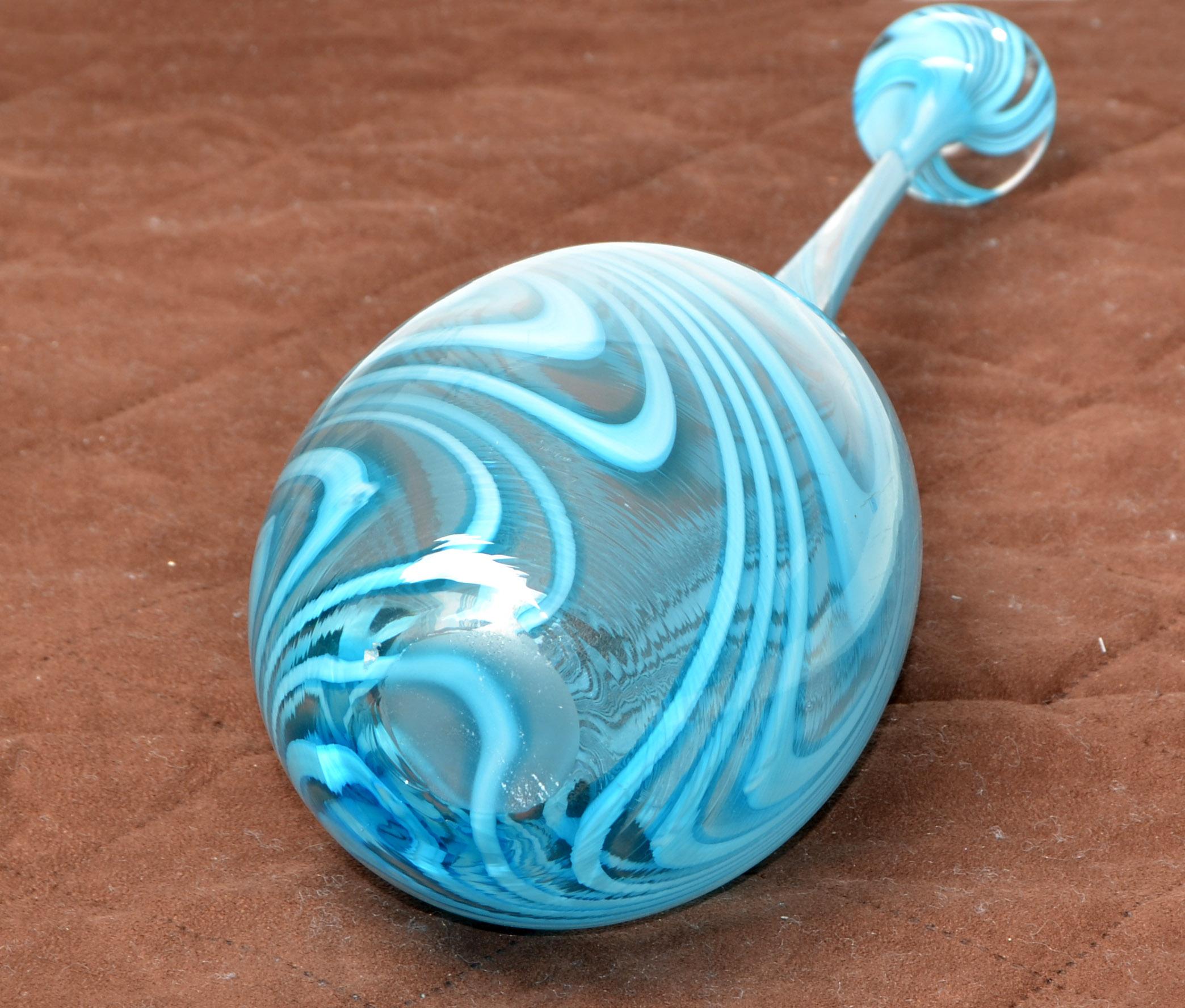 Deko-Vase aus mundgeblasenem Muranoglas mit Babyblauen Wirbeln im Vetro Artistico-Stil, Italien im Angebot 3
