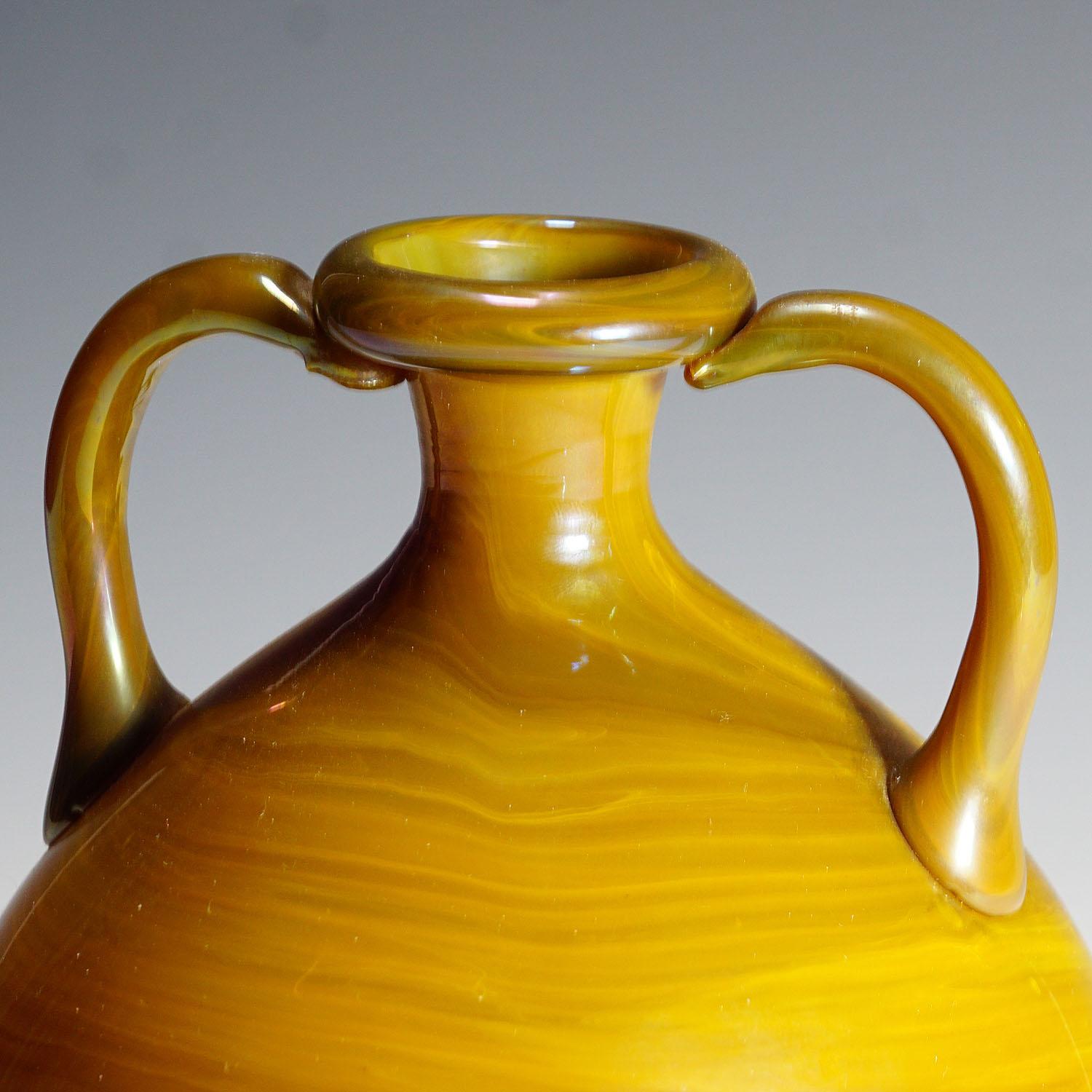 Italian Vetro Calcedonio Vase by Napoleone Martinuzzi for Venini Murano, ca. 1930s For Sale