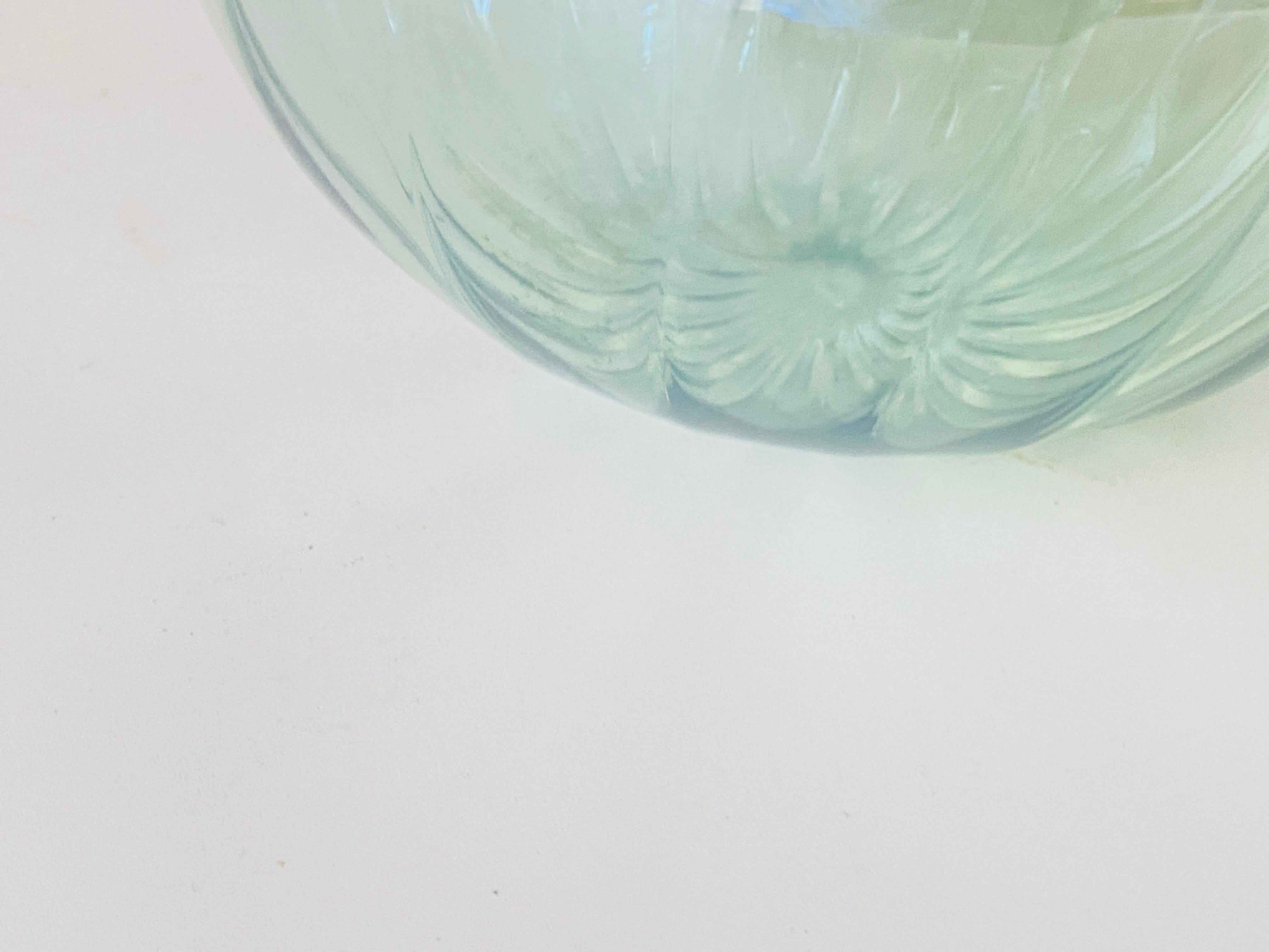 Vetro Soffiato Glass Vase 1970 Green Color Very Light In the style of Venini In Good Condition For Sale In Auribeau sur Siagne, FR