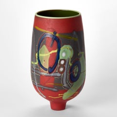 Vetrograph Emaitille, Vase mit abstraktem Design in Rot, Grün und Blau von Anne Clifton