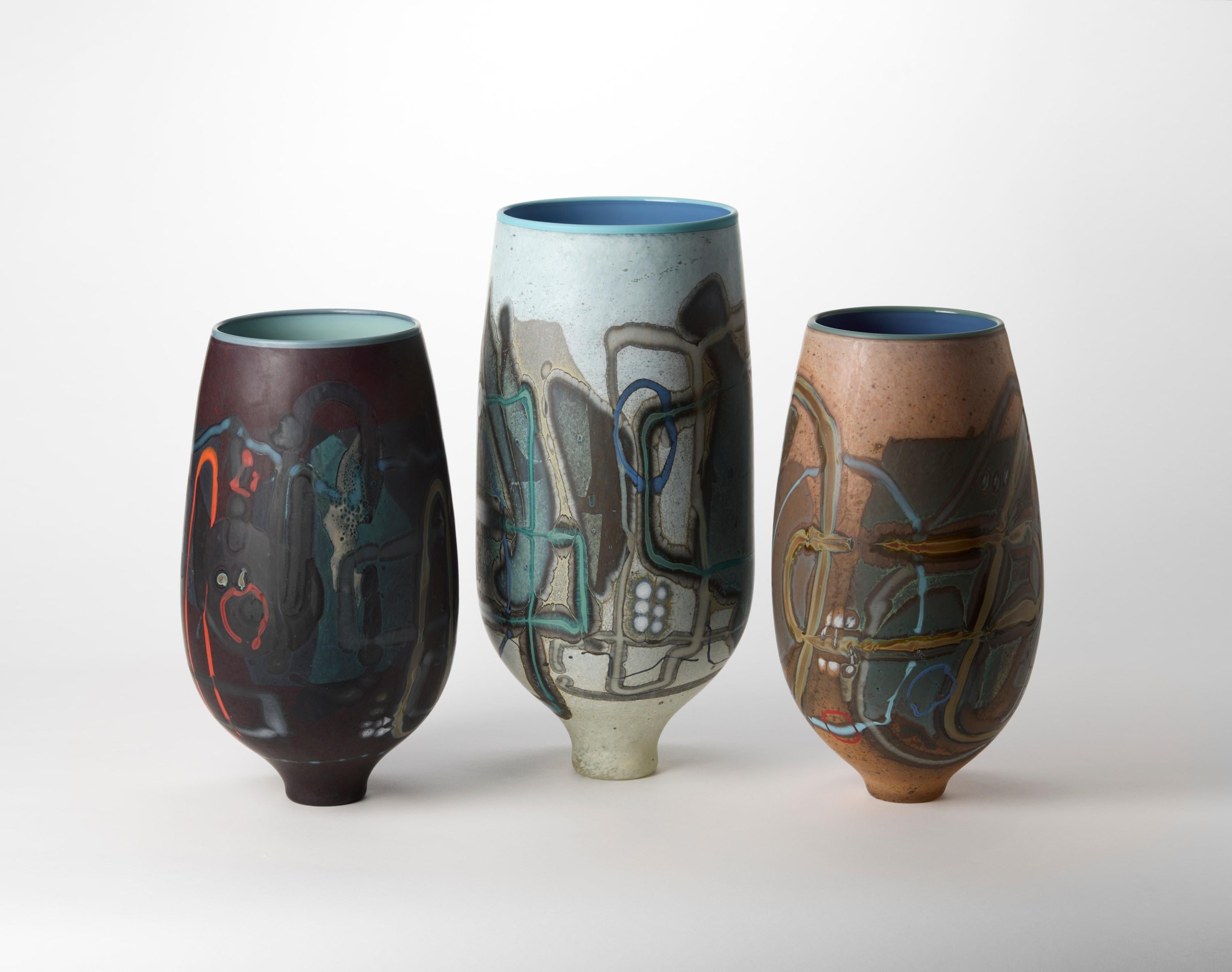 Vetrograph Ostrea, vaso in vetro multicolore a motivi astratti di Anne Clifton In condizioni Nuovo in vendita a London, GB