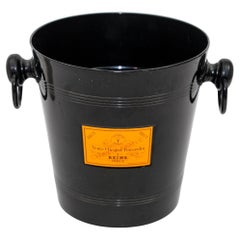 VEUVE CLICQUOT Schwarzer und orangefarbener französischer Champagner-Kühlerkübelkübel „Le Noir“ von VEUVE