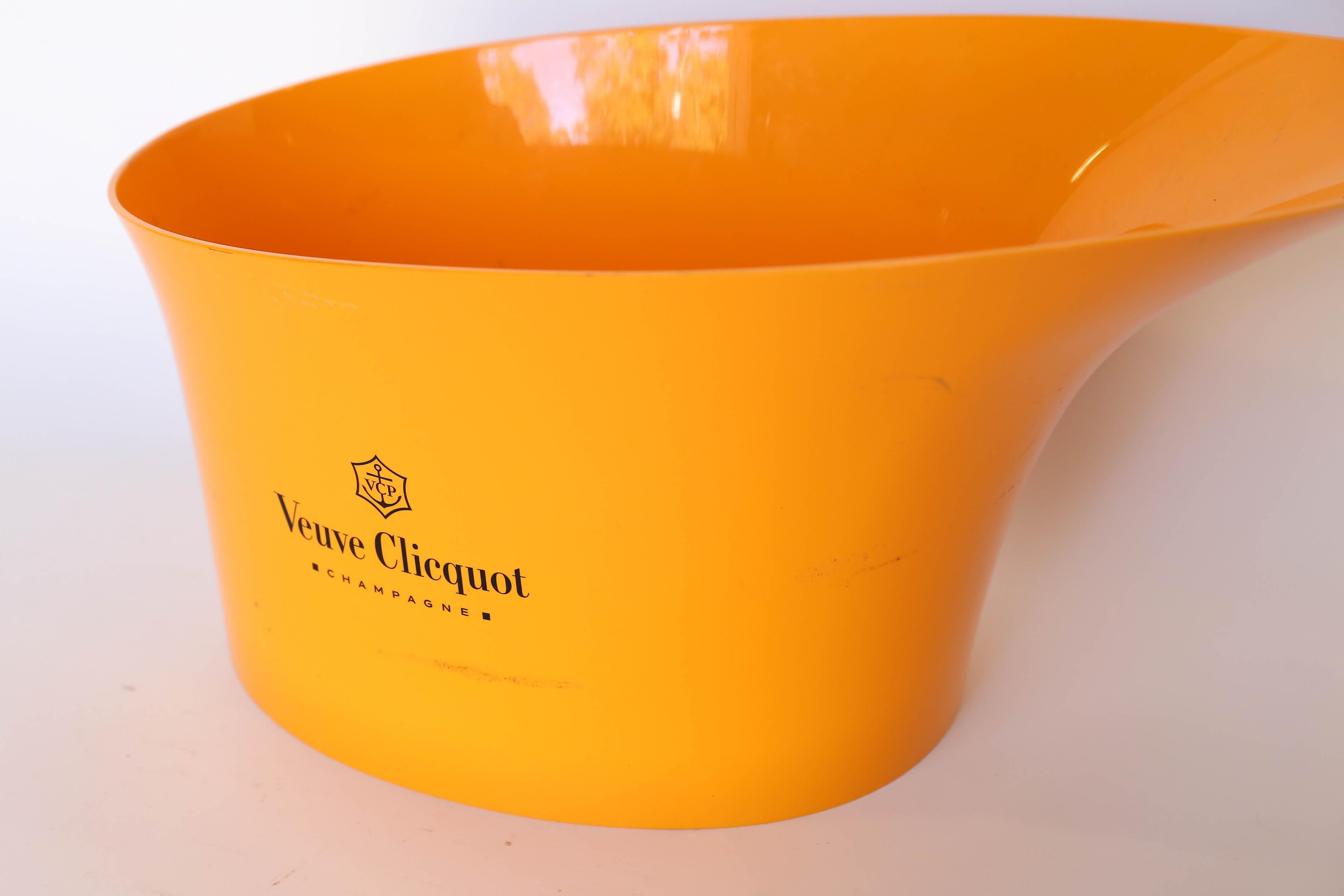 Veuve Clicquot Champagne Cooler In Good Condition In Houston, TX