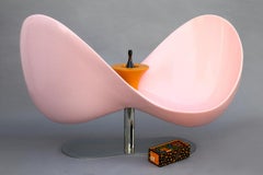 Loveseat rose Veuve Cliquot de Karim Rashid