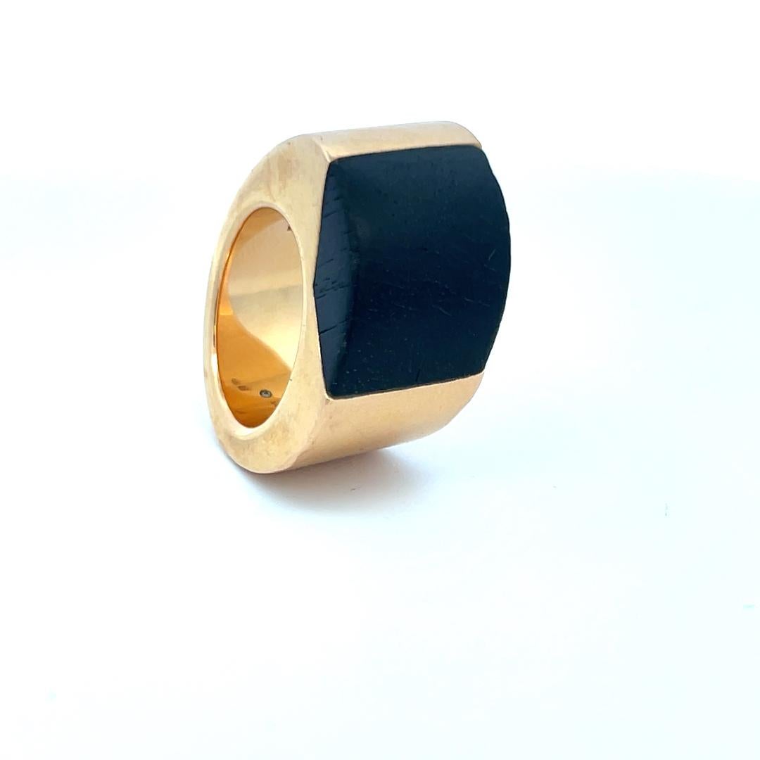 Vhbrnier Vintage 33.40 Grams 18 Karat Yellow Gold Cocktail Ring For Sale 6