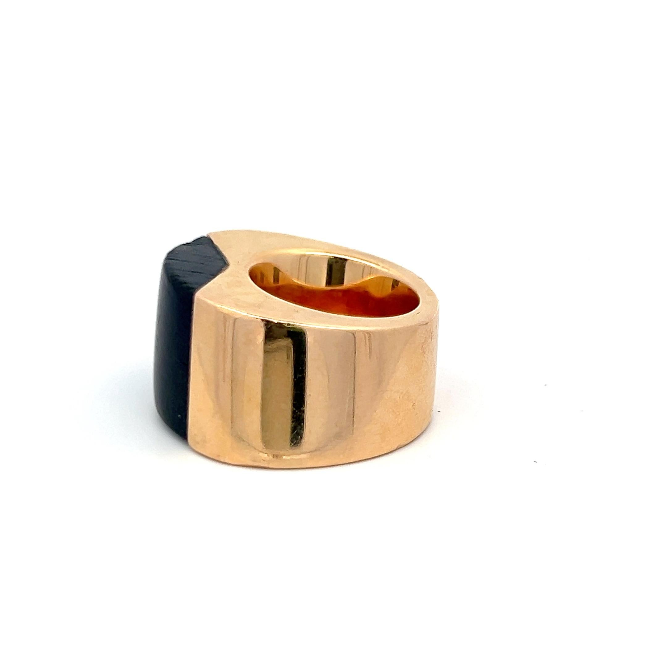 Women's Vhbrnier Vintage 33.40 Grams 18 Karat Yellow Gold Cocktail Ring For Sale