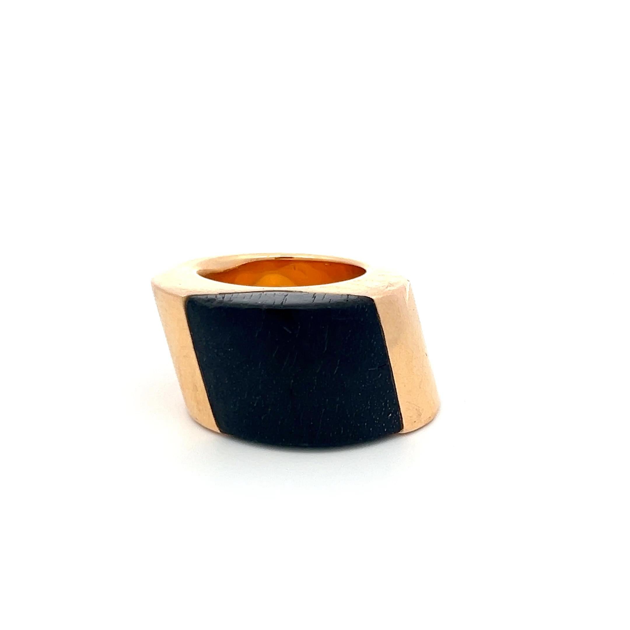 Vhbrnier Vintage 33.40 Grams 18 Karat Yellow Gold Cocktail Ring For Sale 1