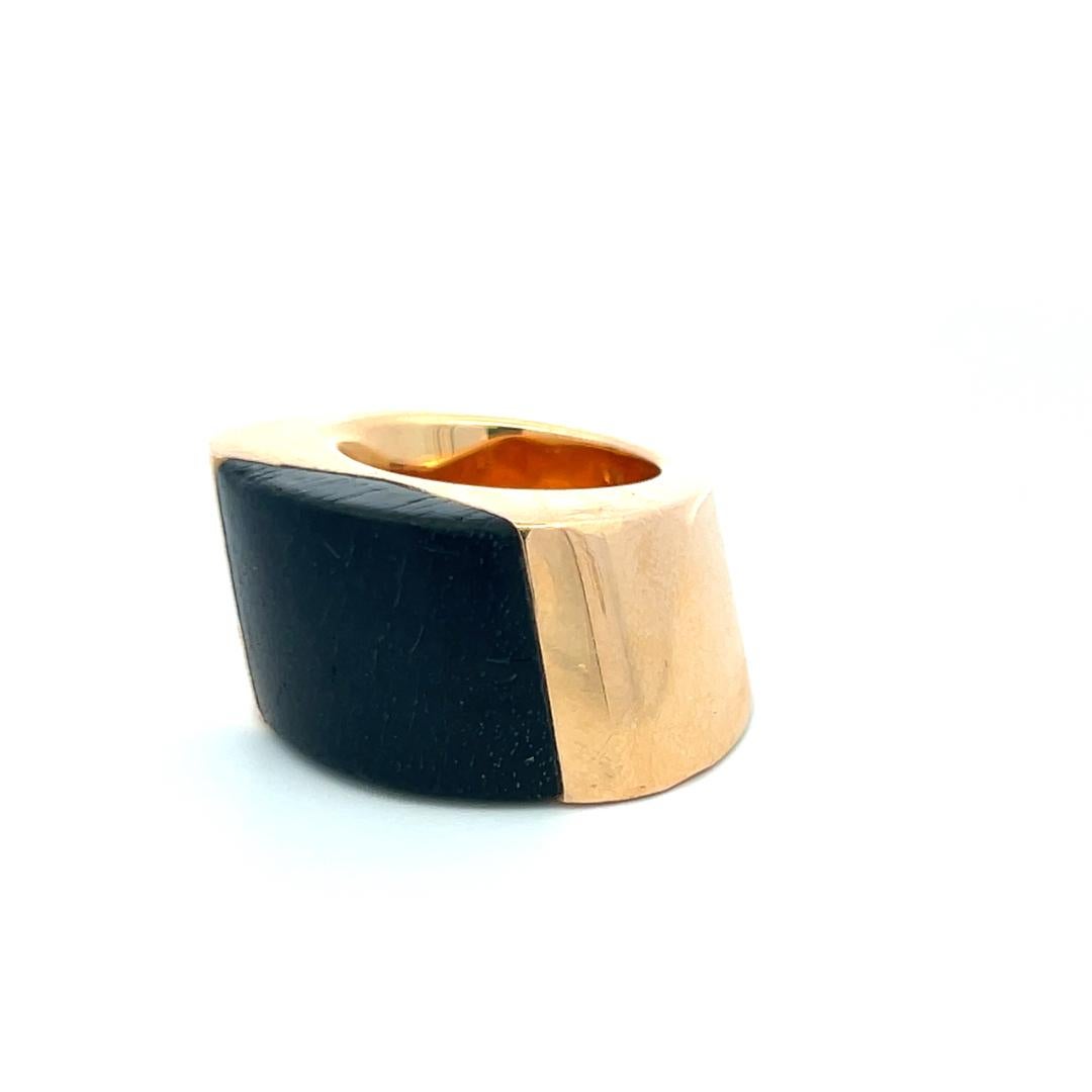 Vhbrnier Vintage 33.40 Grams 18 Karat Yellow Gold Cocktail Ring For Sale 3