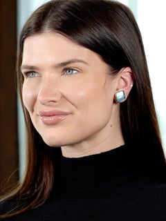 Vhernier 2000's Blauer Quarz 18 Karat Gelbgold Plateau Ohr-Clip Ohrringe