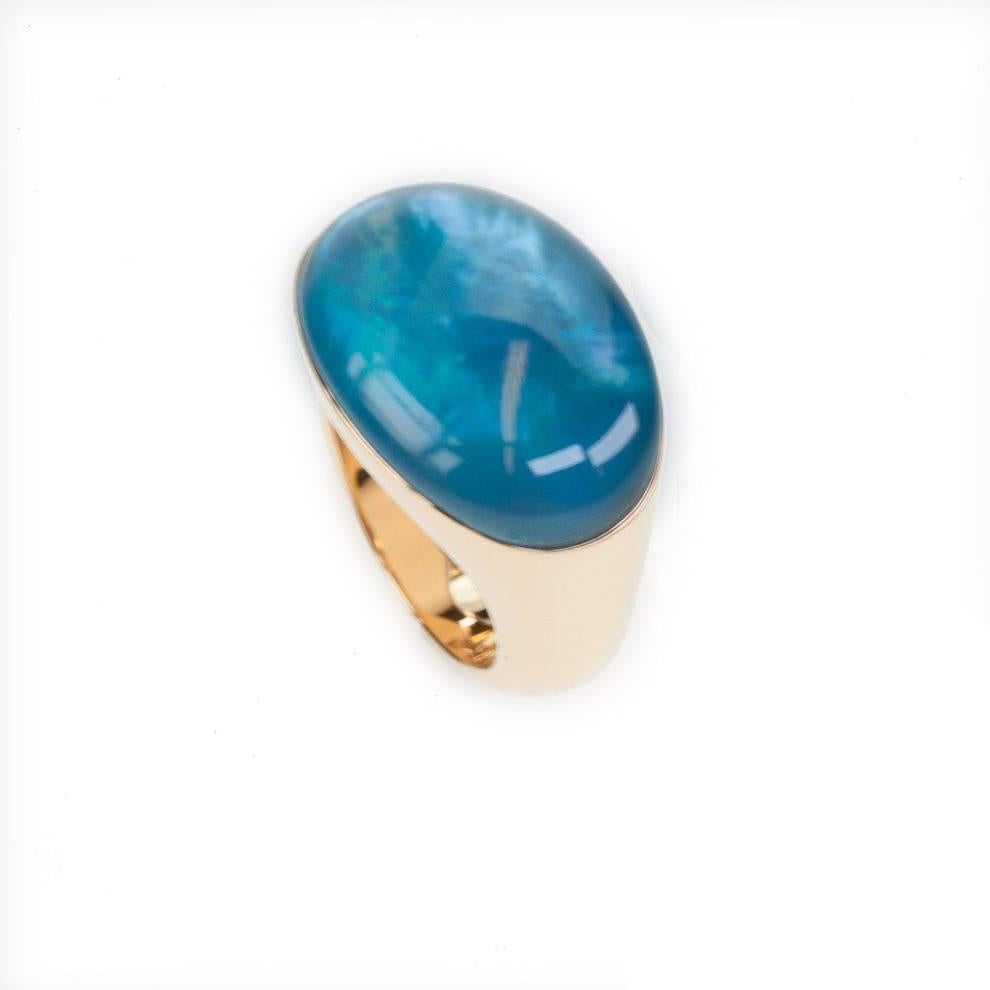 Contemporary Vhernier Blue Topaz Mother-of-Pearl Rose Gold Smart Ring For Sale
