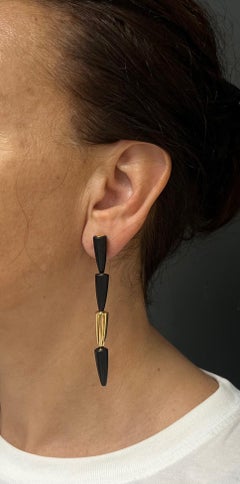 Vhernier Calla Gold Wood Earrings 18k Italian Estate Jewelry