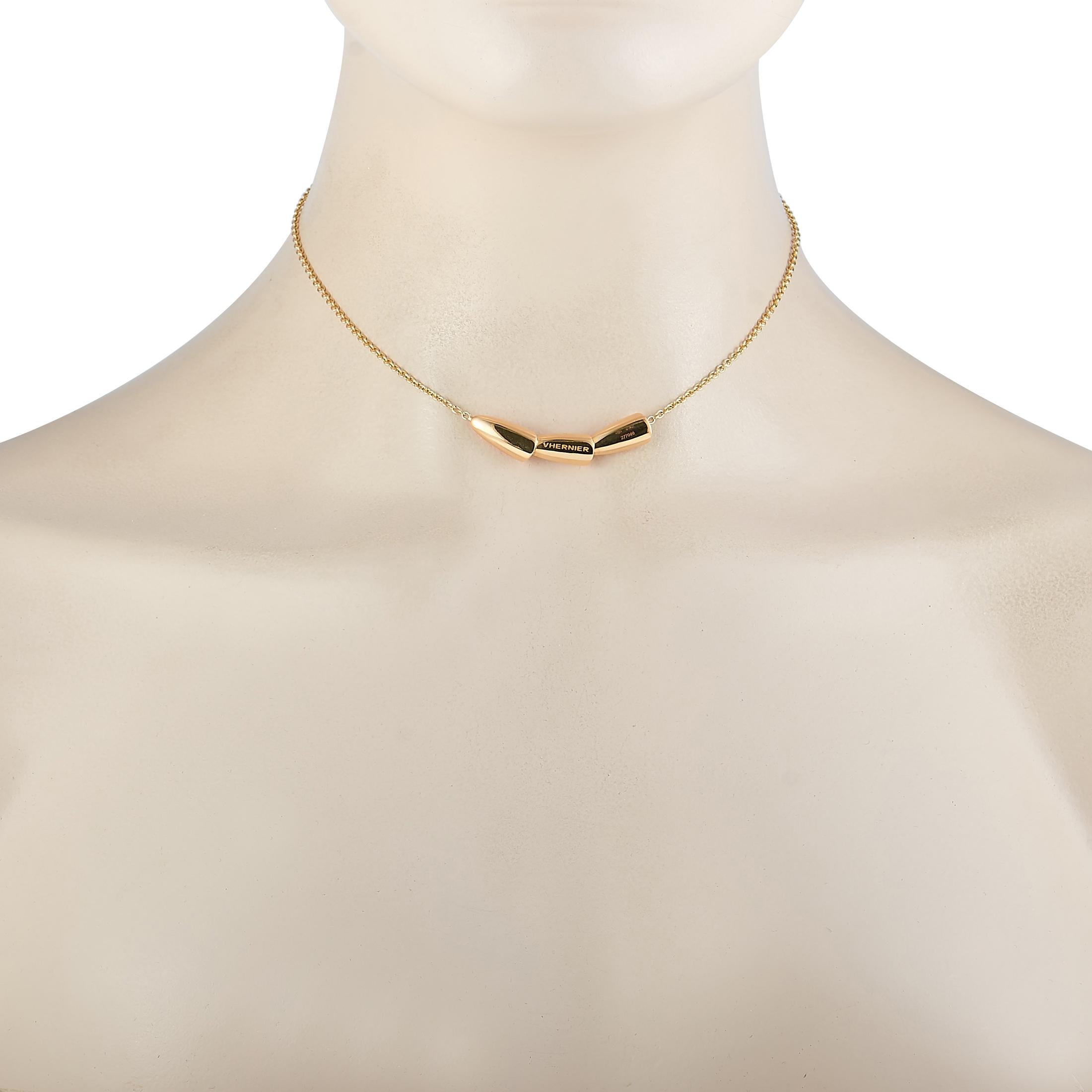 The Vhernier “Calla Media” necklace is made of 18K rose gold and weighs 8.9 grams. It is presented with a 13” chain and boasts a pendant that measures 1.62” in length and 0.25” in width.

This jewelry piece is offered in brand new condition and