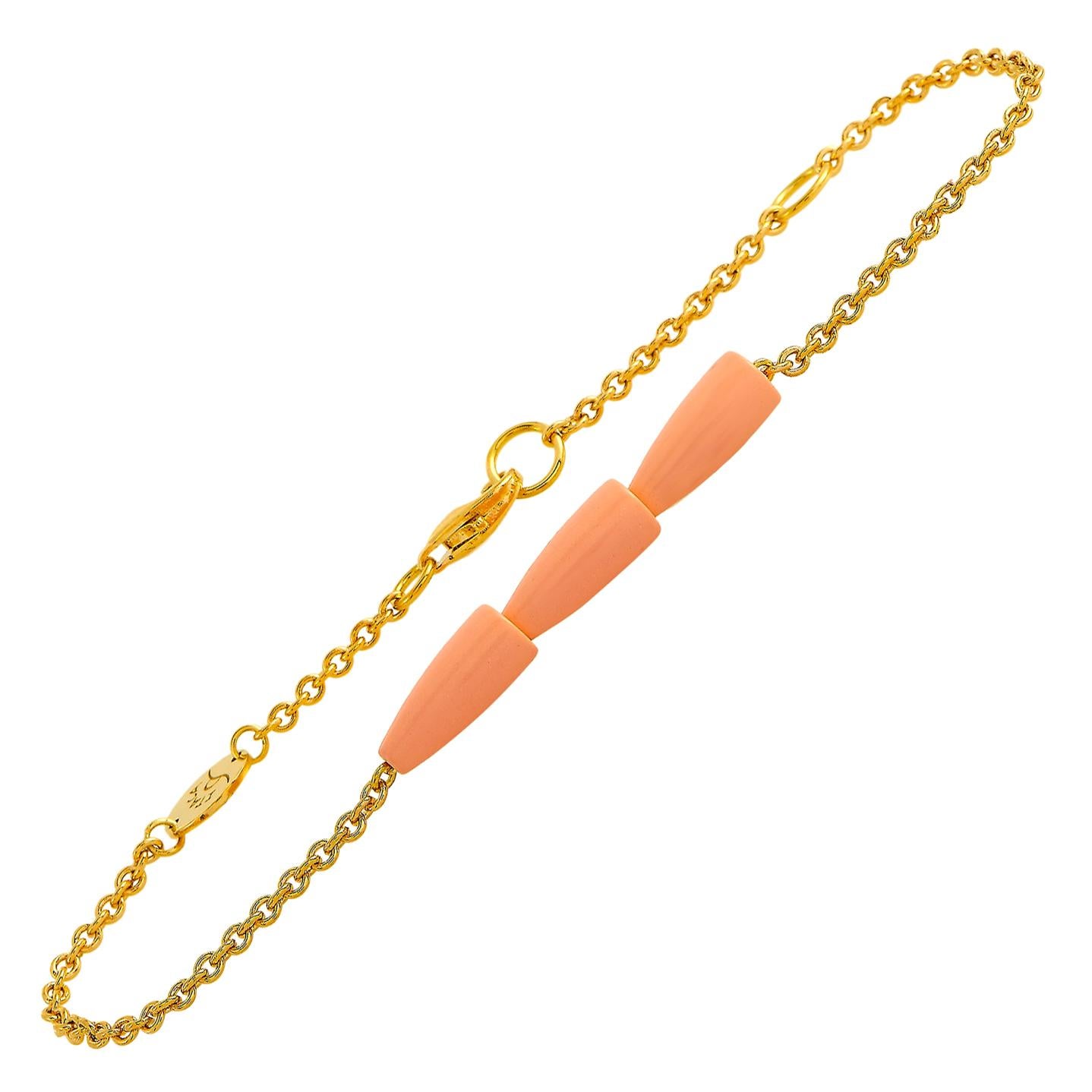Vhernier Calla Mini 18 Karat Yellow Gold Coral Bracelet
