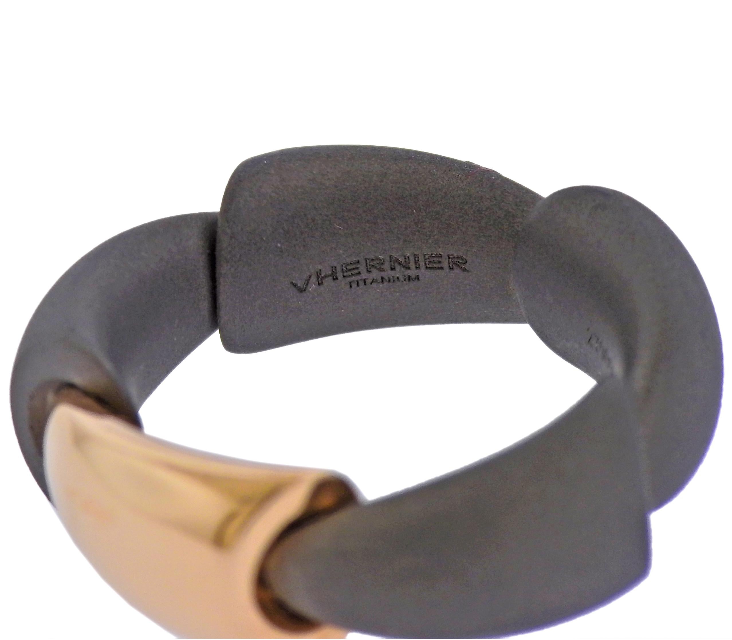Vhernier Calla Rose Gold Titanium Ring In Excellent Condition In Lambertville, NJ