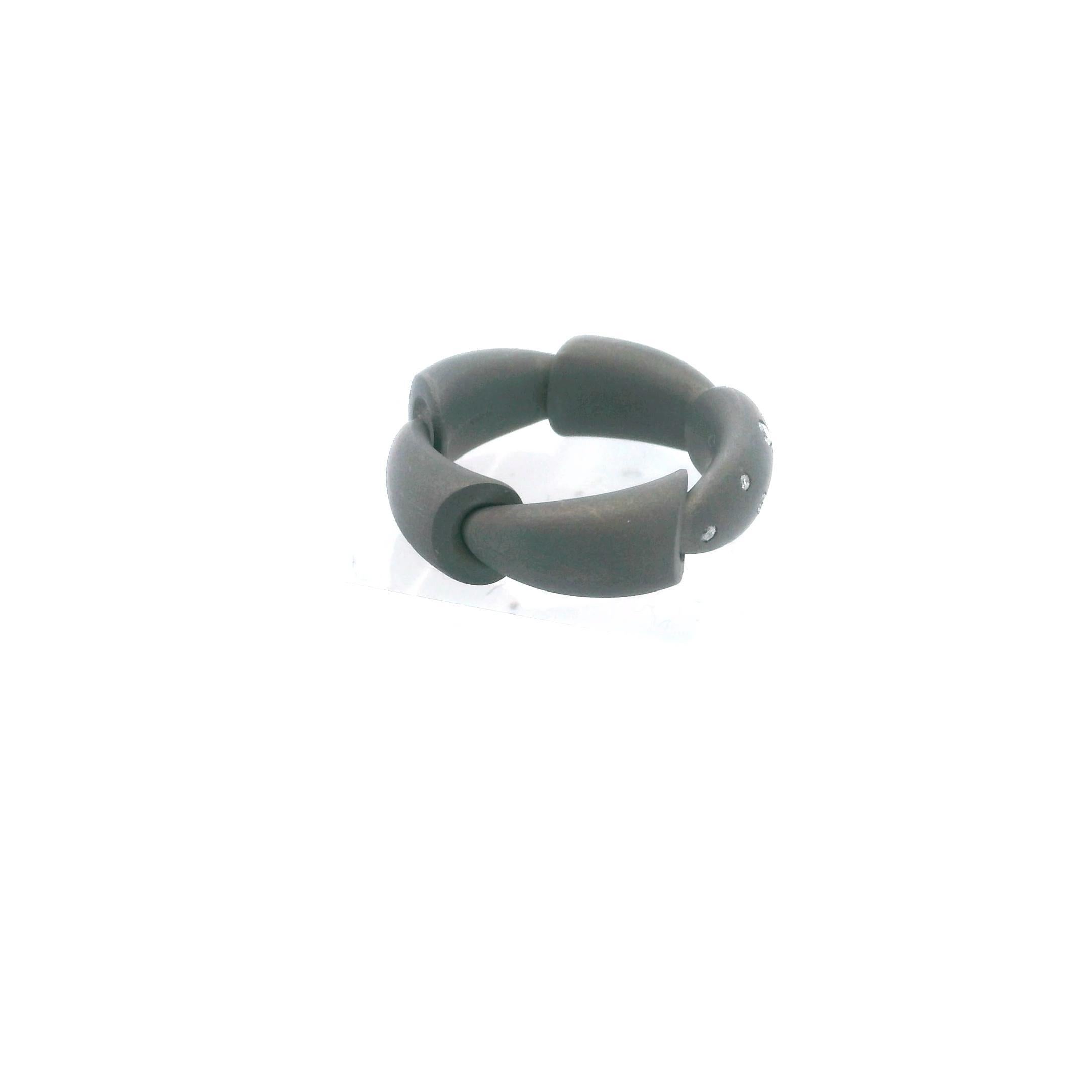 Vhernier Bague Calla en titane et diamants en vente 1