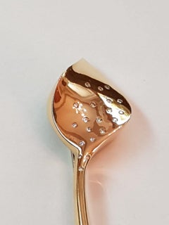 Vhernier Diamond 18 Karat Yellow Gold Leaf Pin Brooch