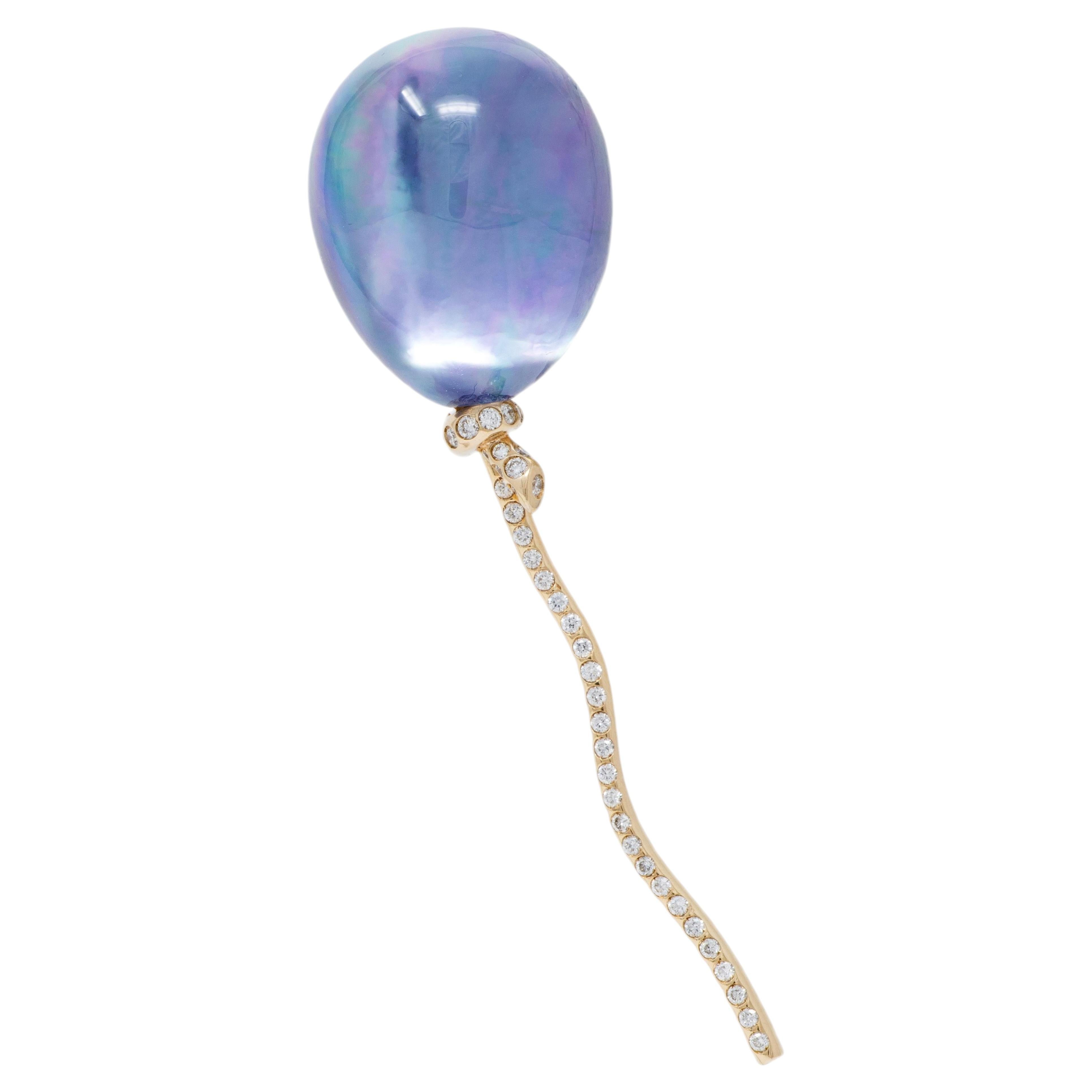 Broche « Palloncino » en or 18 carats de Vhernier, avec diamants, quartz, améthyste et nacre