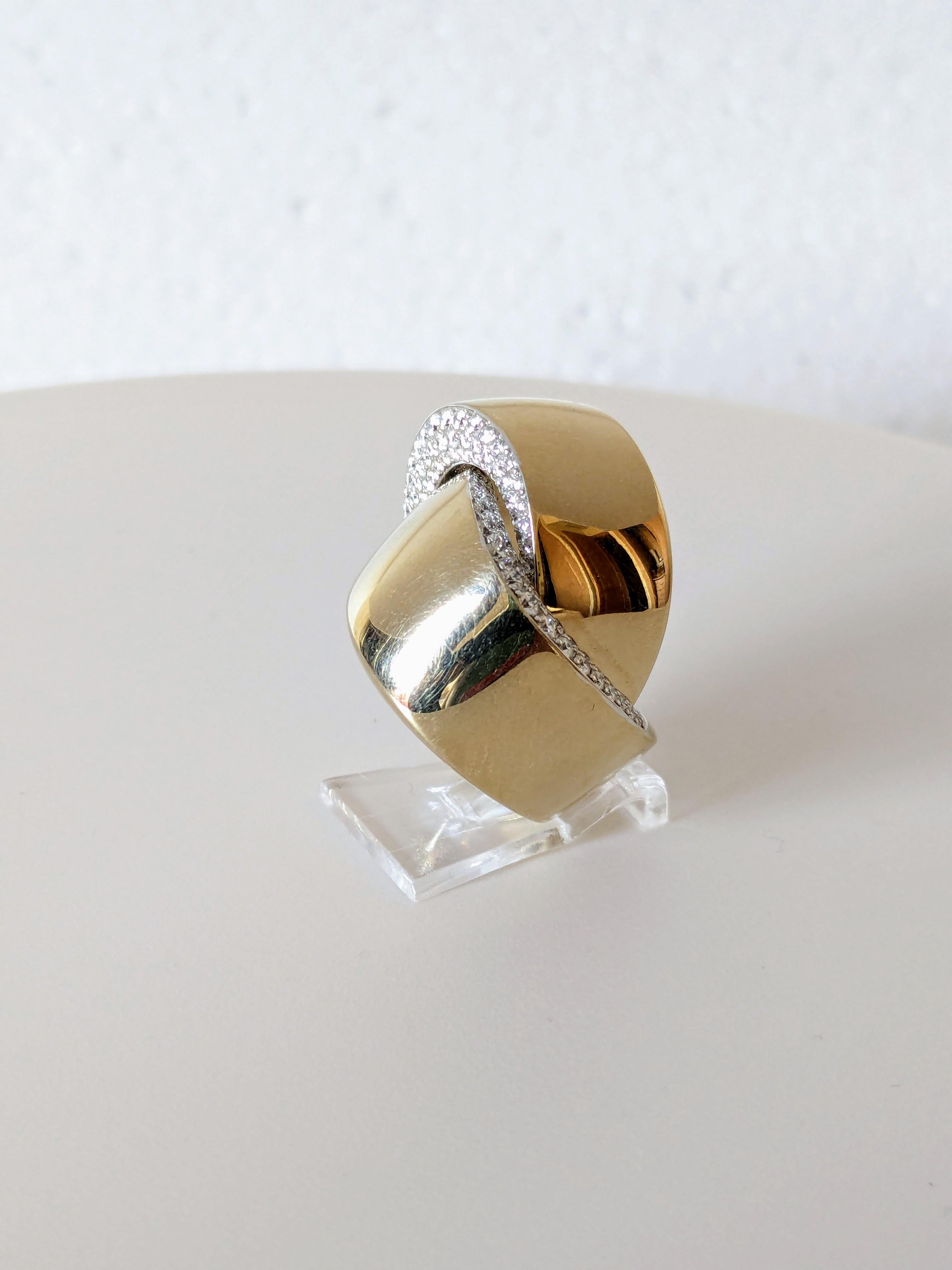 Vhernier Eclisse 18k gold ring with pavé diamonds im Zustand „Neu“ im Angebot in Bilbao, ES